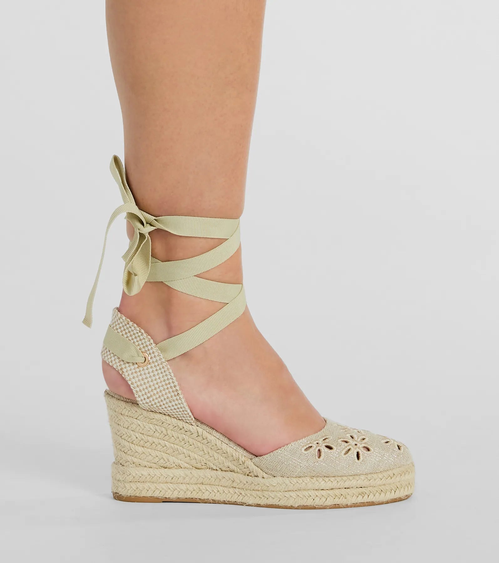 Ultimate Summer Chic: Flower-Detail Espadrille Wedges