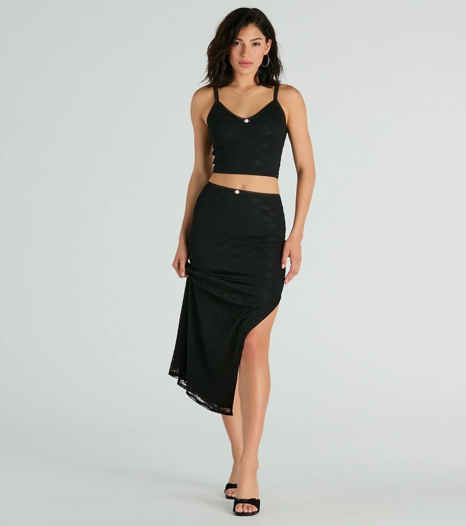 Premium Alluring Dream V-Neck Lace Crop Top