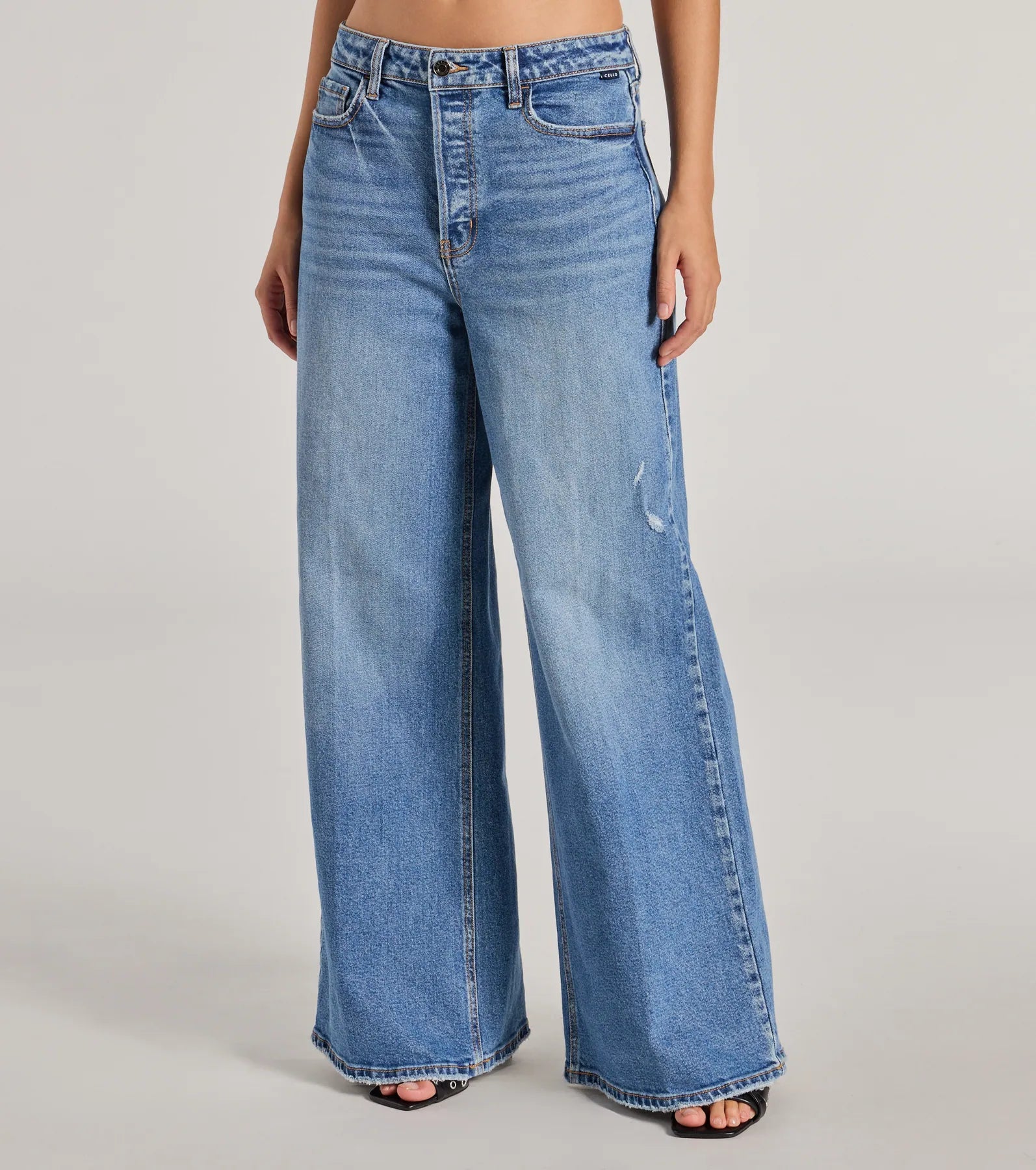 Ultimate Effortless Wide-Leg Jeans: Premium Denim for Everyday Cool