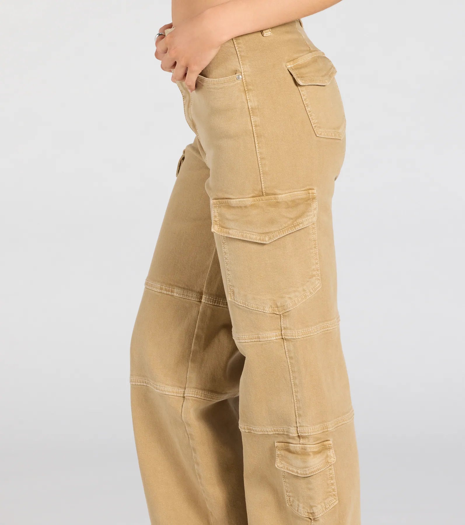 Ultimate Cool Babe High-Rise Cargo Pants – Stylish & Functional