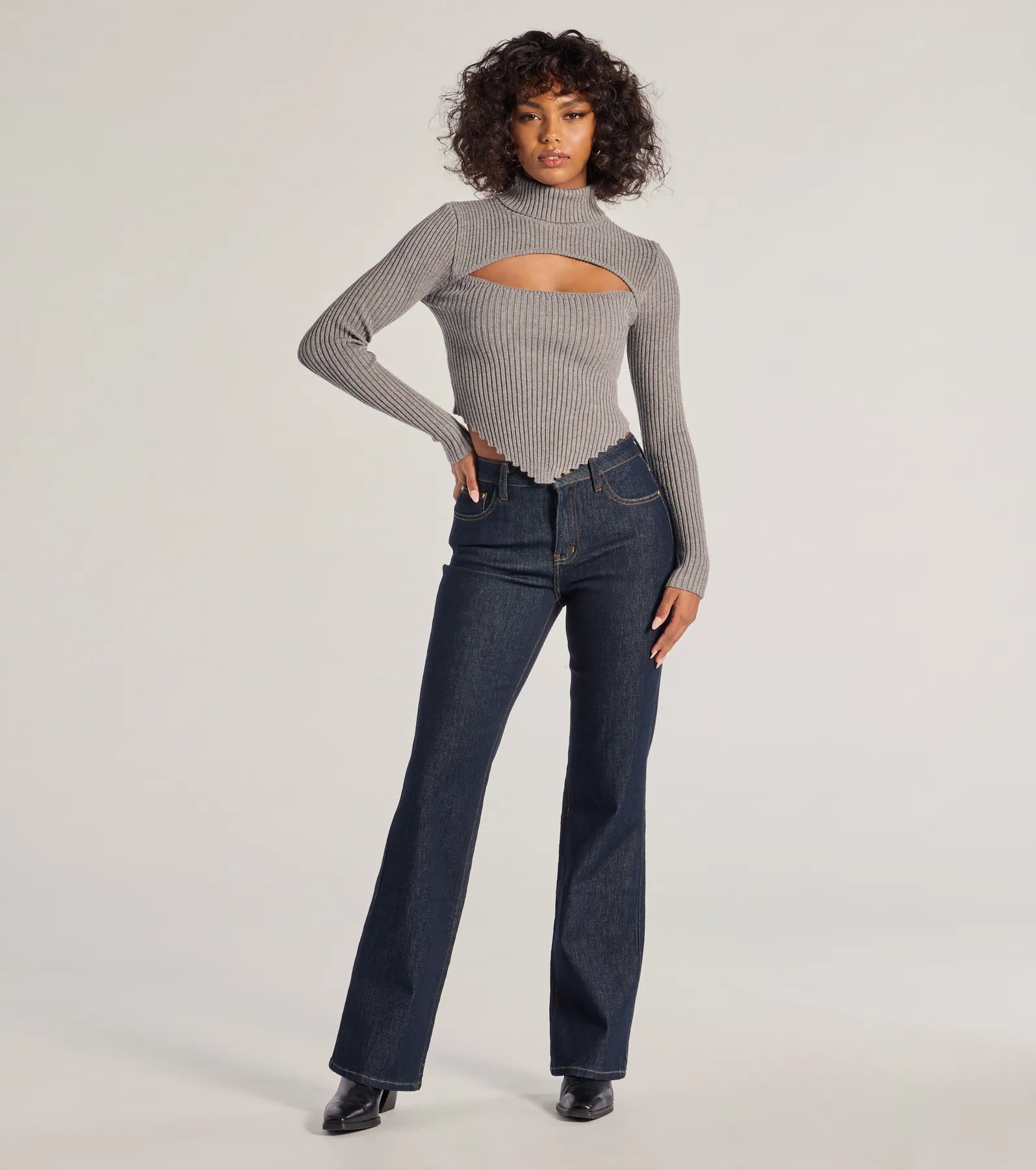 Ultimate Chic Muse Ribbed Knit Crop Top