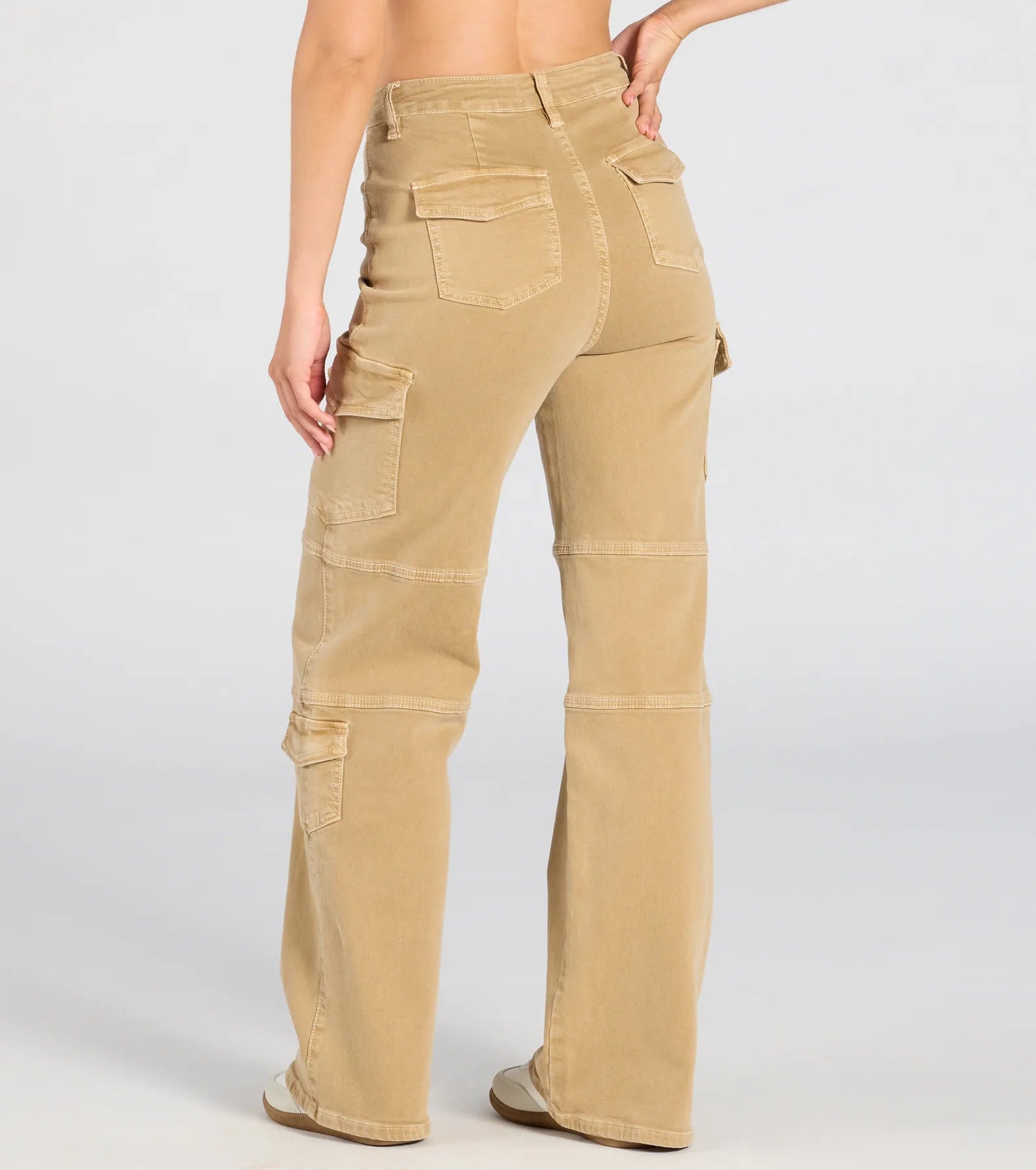 Ultimate Cool Babe High-Rise Cargo Pants – Stylish & Functional