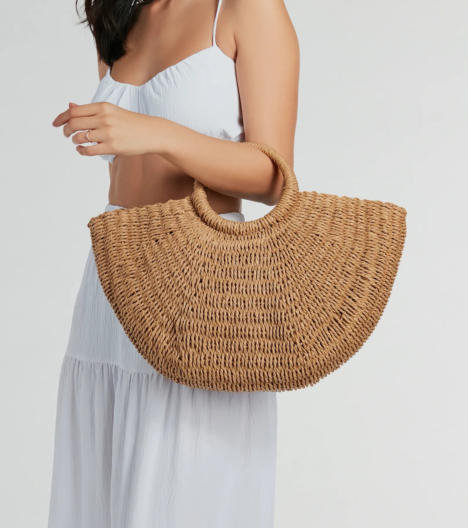 Ultimate Straw Tote Bag - Stylish & Spacious Beach Companion