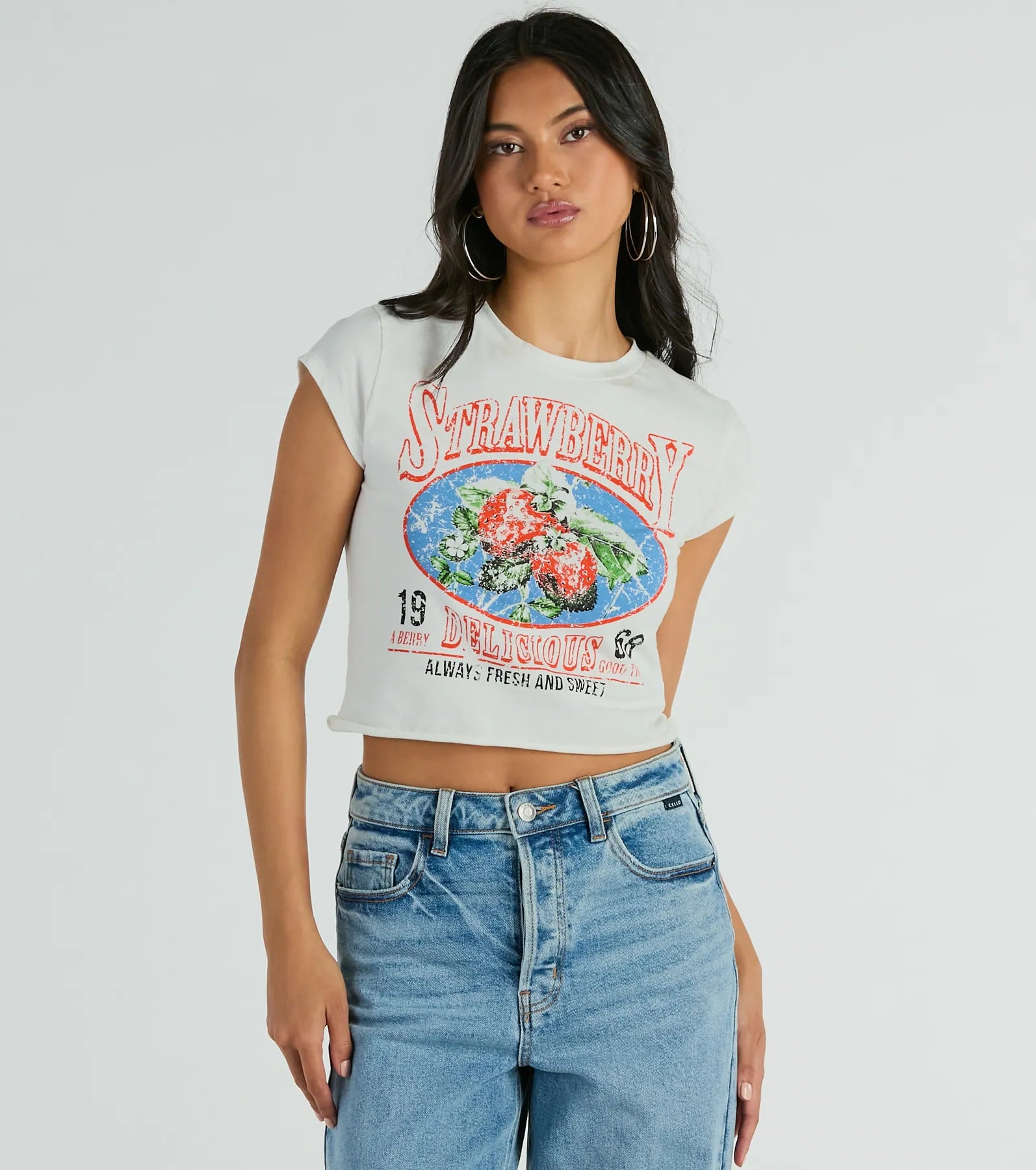 Premium Strawberry Bliss Graphic Tee - Ultimate Summer Style