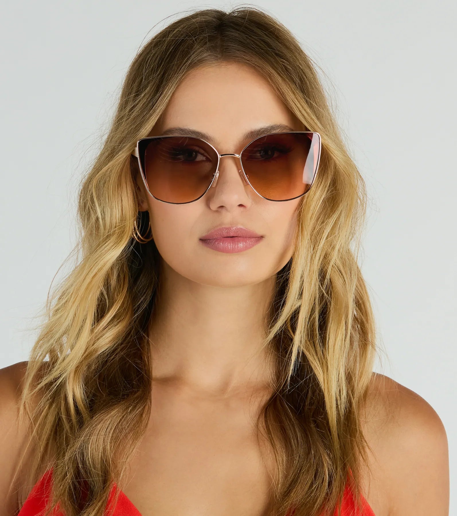 Ultimate Sleek Icon Oversized Cat-Eye Sunglasses - Upgrade Your Style