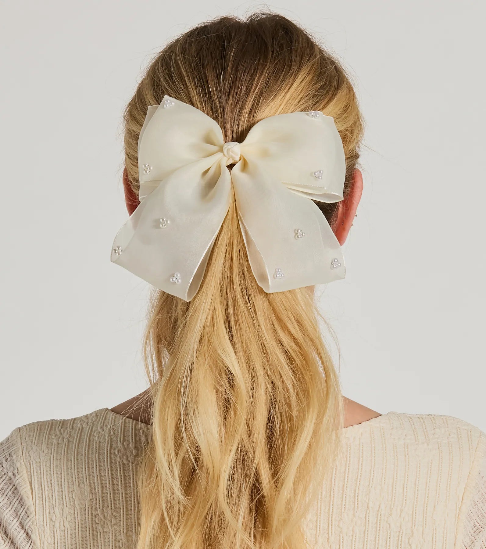 Premium Feminine Charm Pearl Hair Bow Barrette – Ultimate Elegance