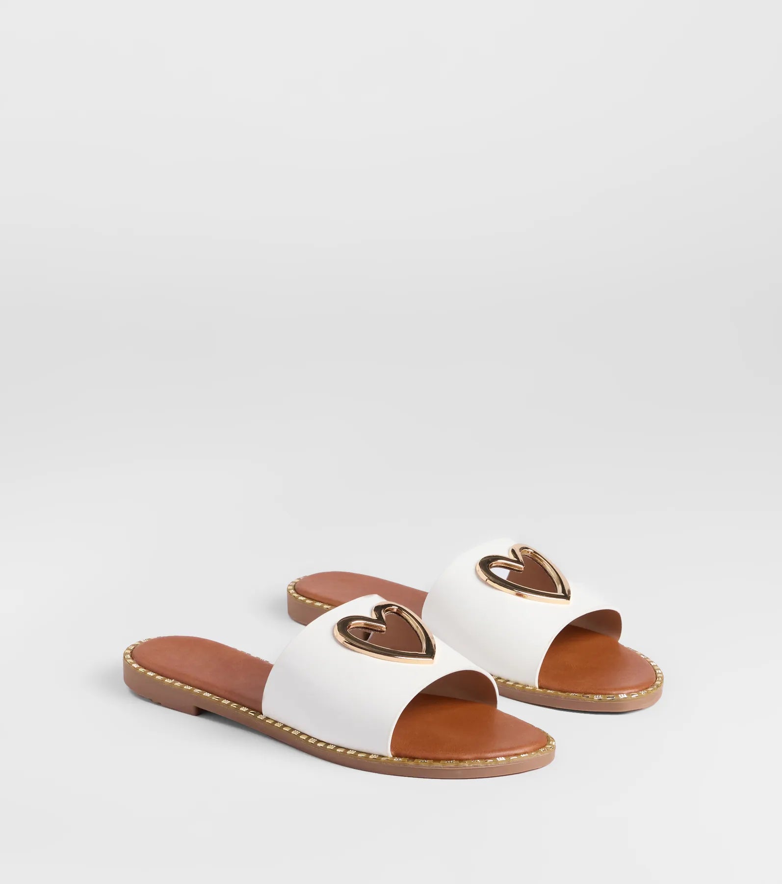 Ultimate Heart Flat Sandals - Upgrade Your Style