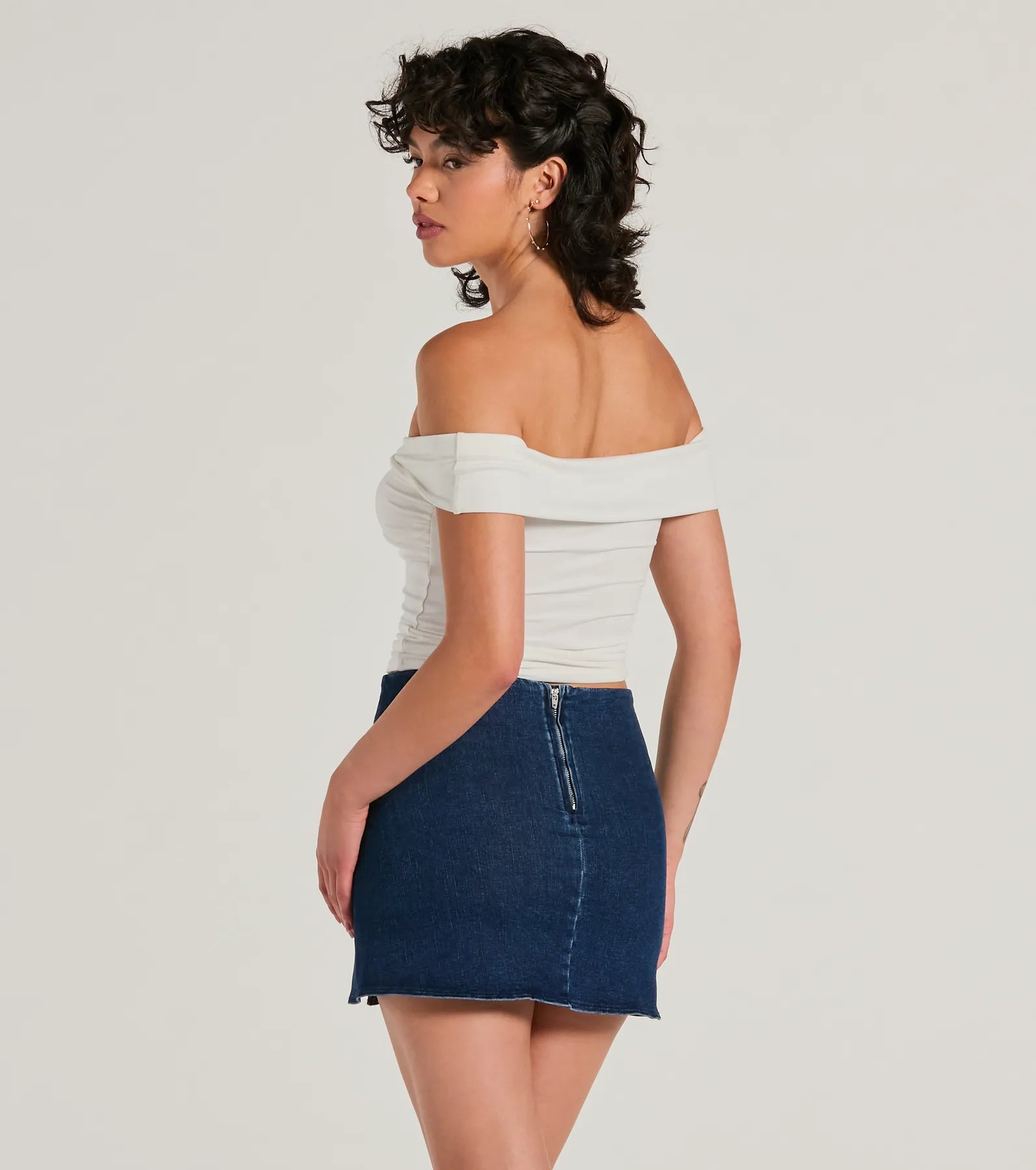 Ultimate Trendy Twist-Front Off-The-Shoulder Crop Top