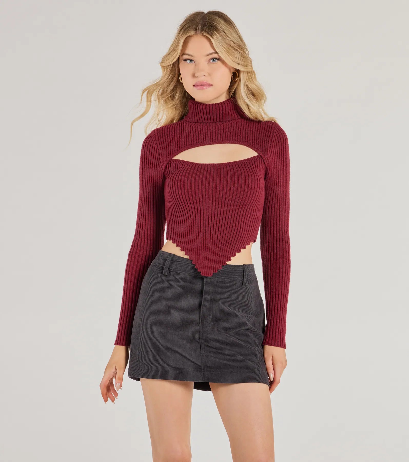 Ultimate Chic Muse Ribbed Knit Crop Top