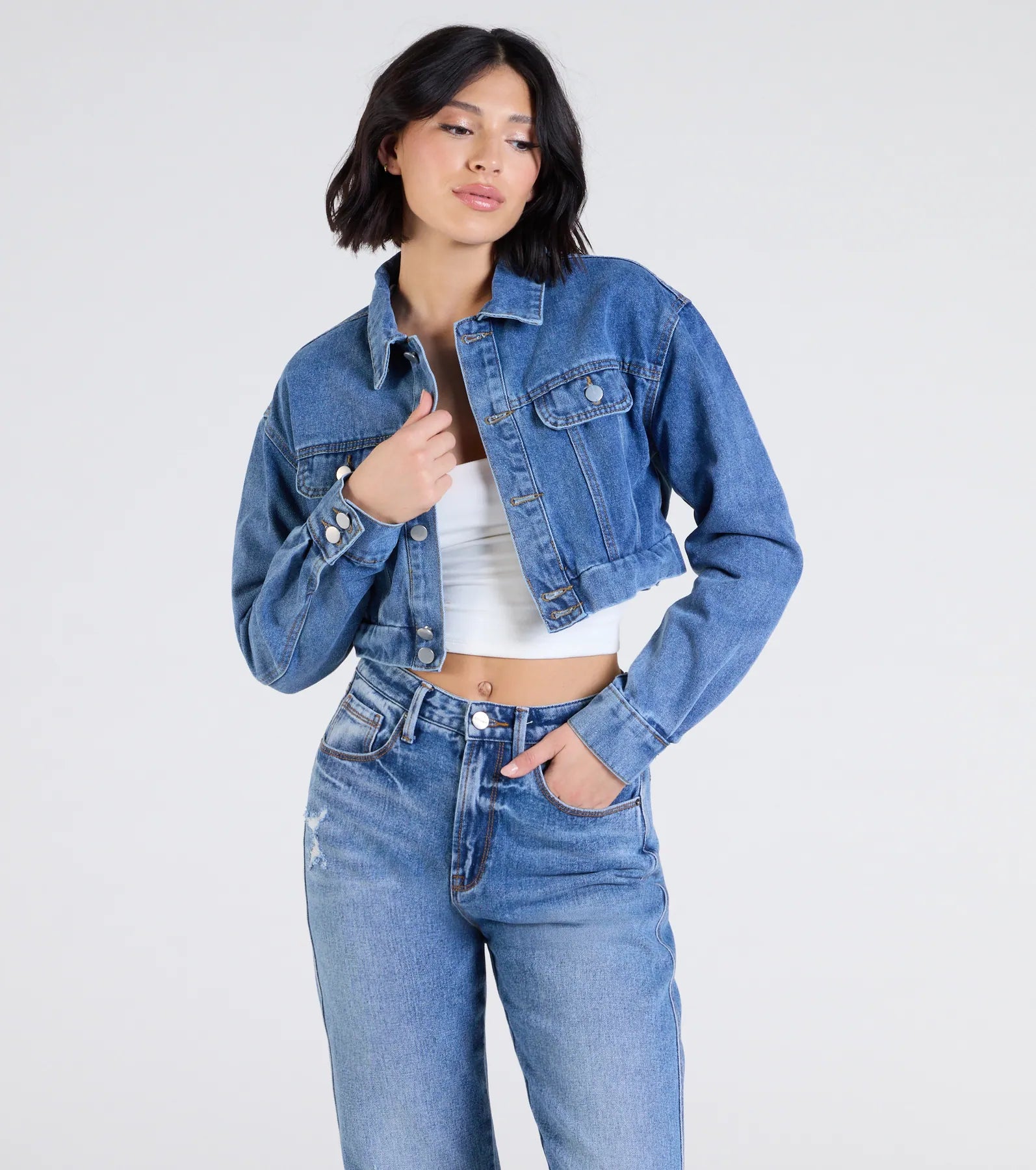 Premium Cropped Denim Jacket - Elevate Your Casual Style