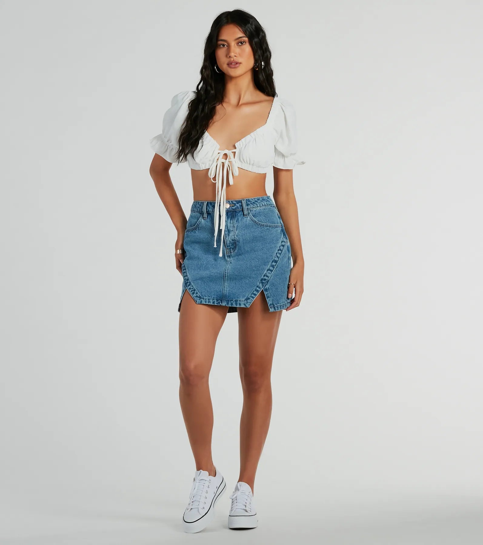 Ultimate Summer Chic Puff Sleeve Tie-Front Crop Top