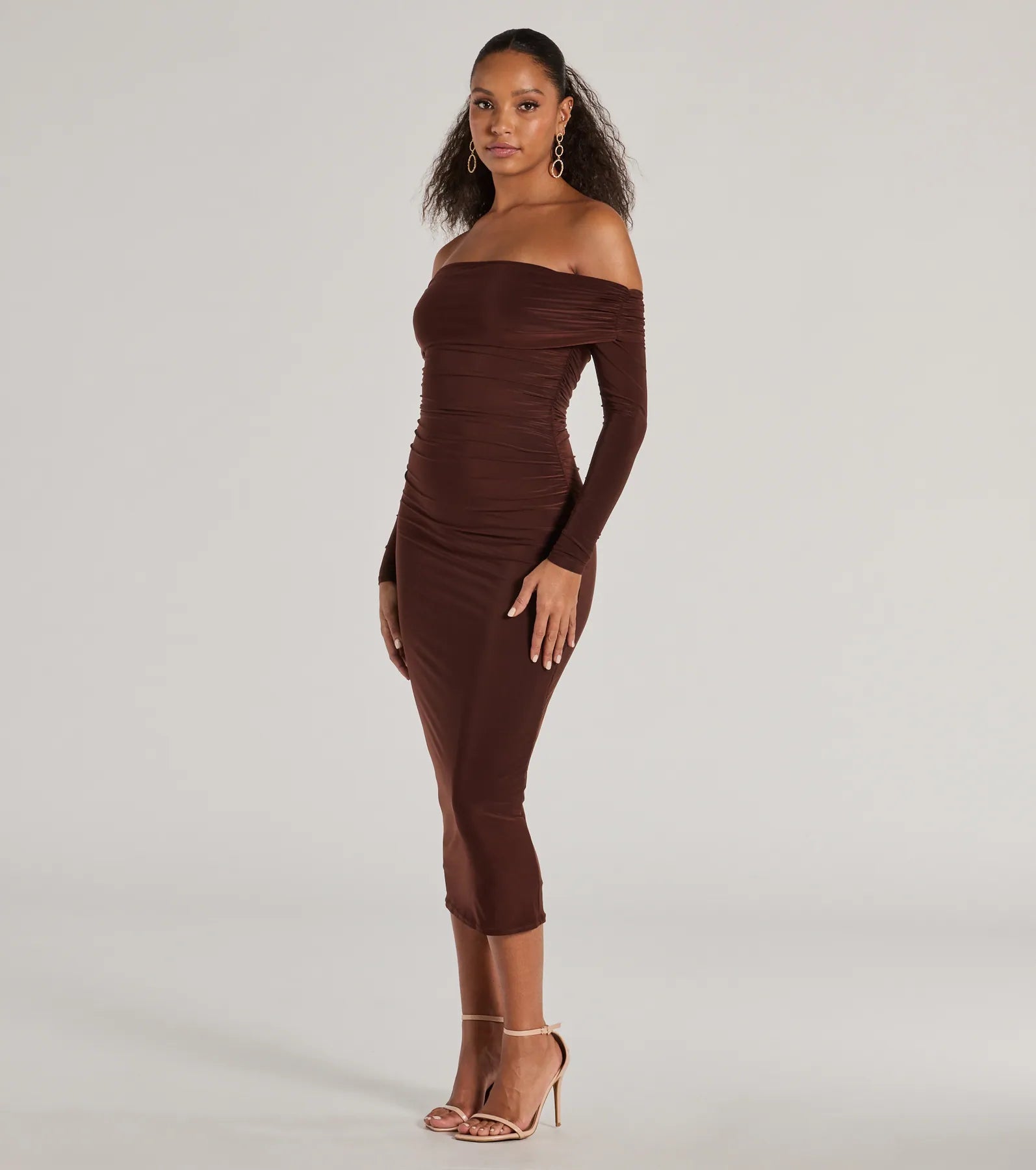 Premium Casual Affair Long Sleeve Ruched Midi Dress - Ultimate Chic Style