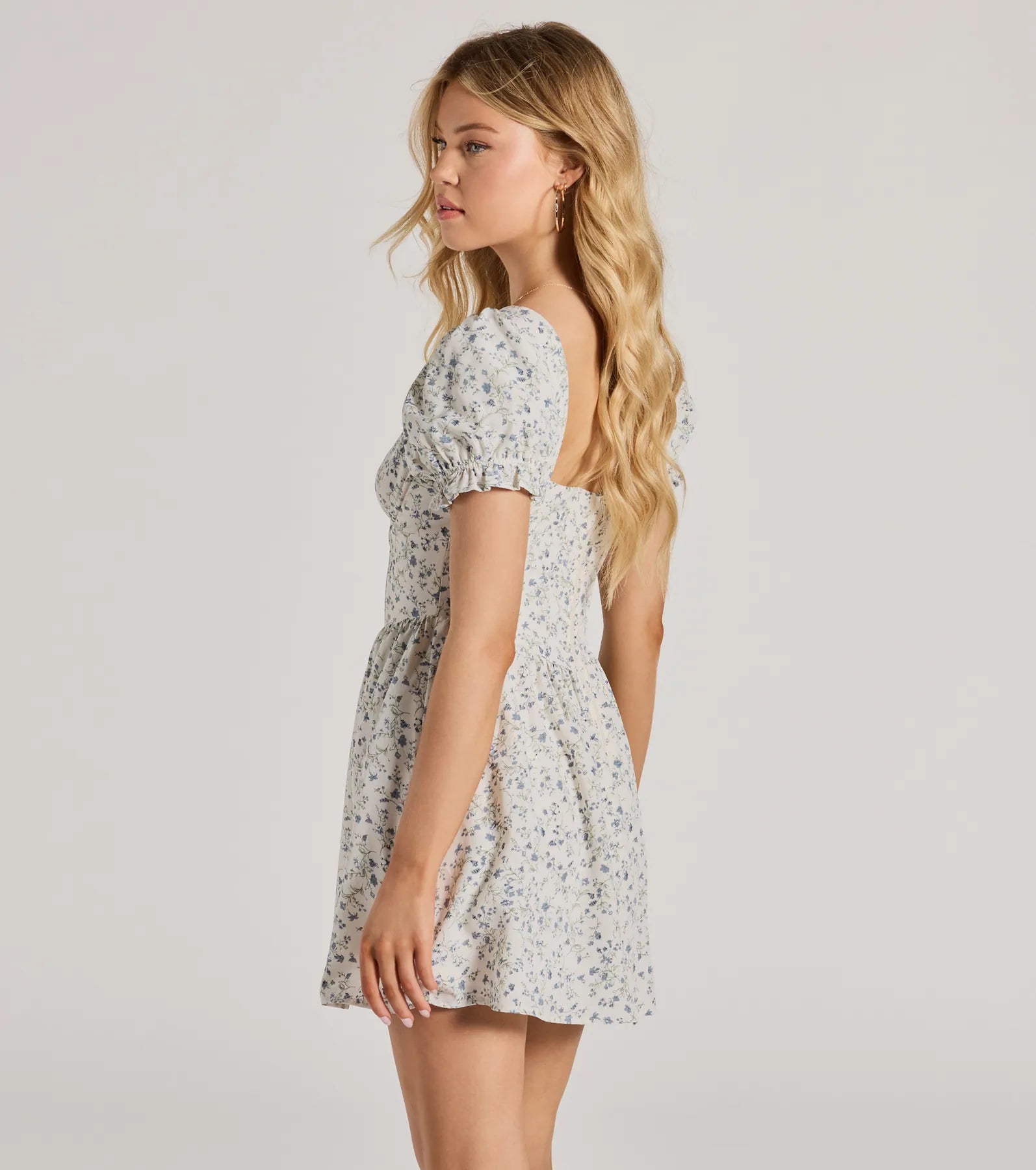 Ultimate Darling Babe Floral Puff Sleeve Skater Dress - Feminine & Flirty