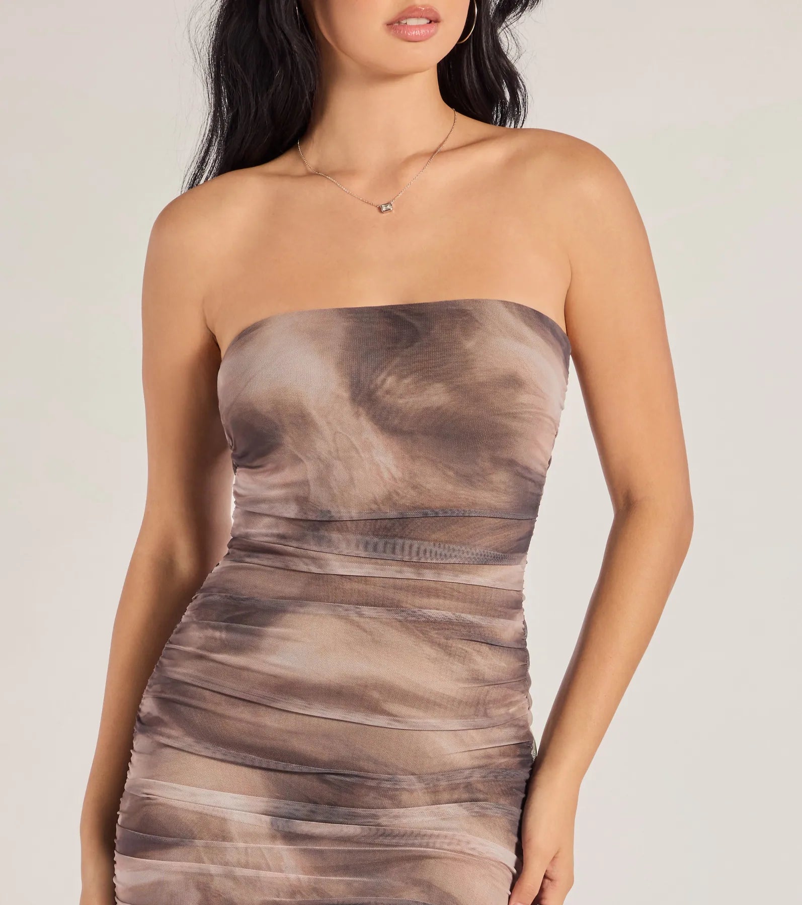 Ultimate Glamour: Abstract Ruched Midi Dress