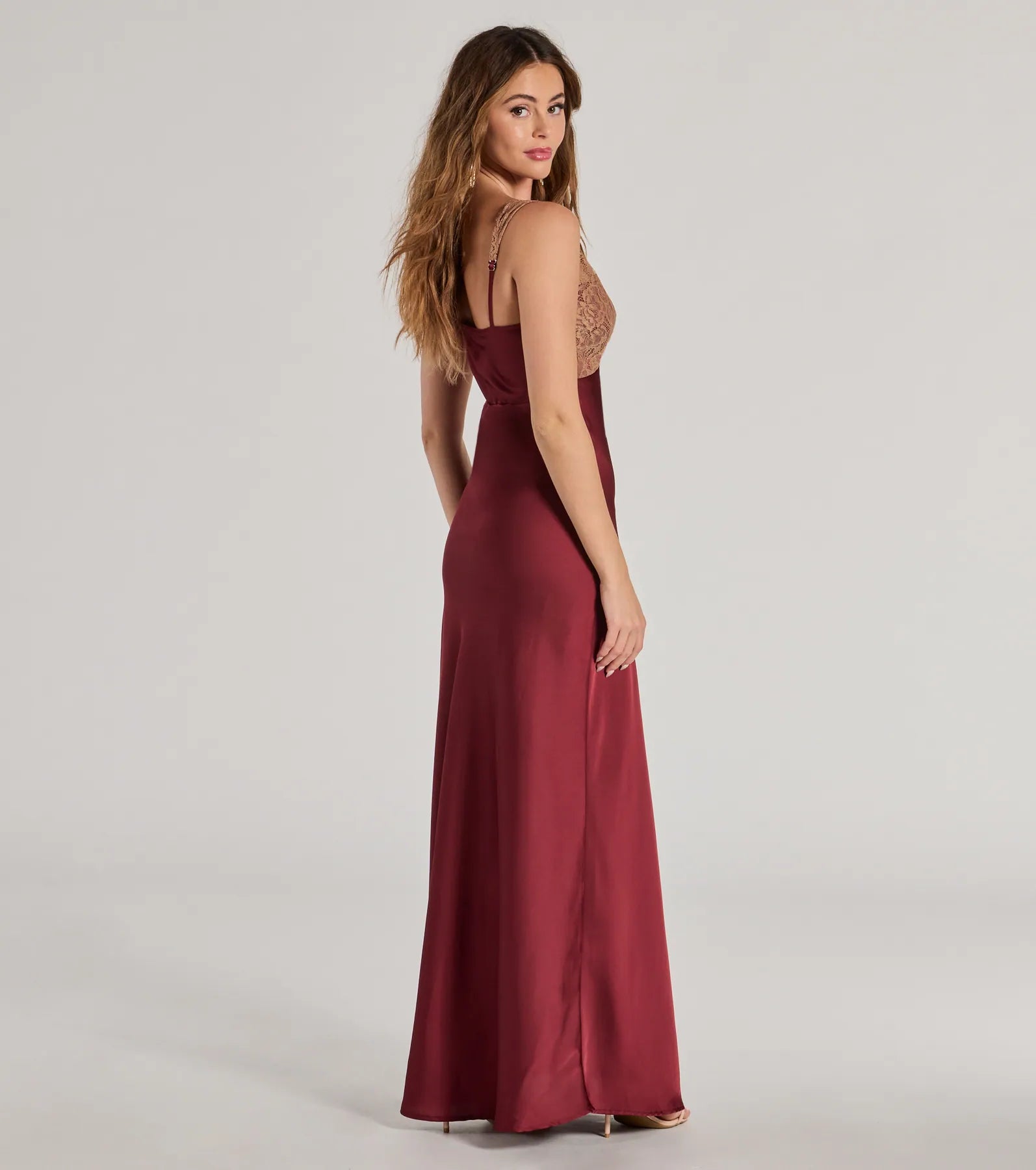 Ultimate Elegance: Deirdre Satin & Lace Mermaid Gown