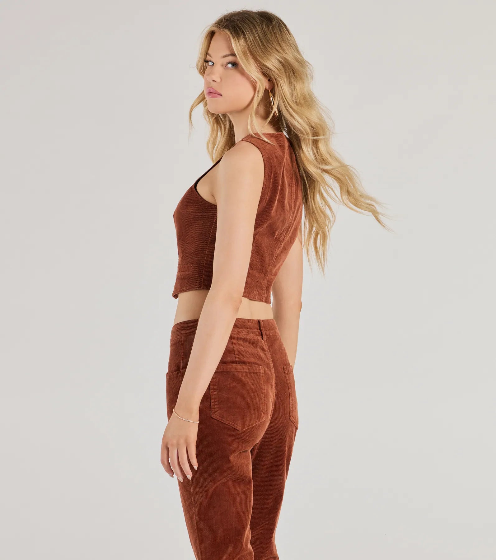 Ultimate Retro Chic Corduroy Cropped Vest