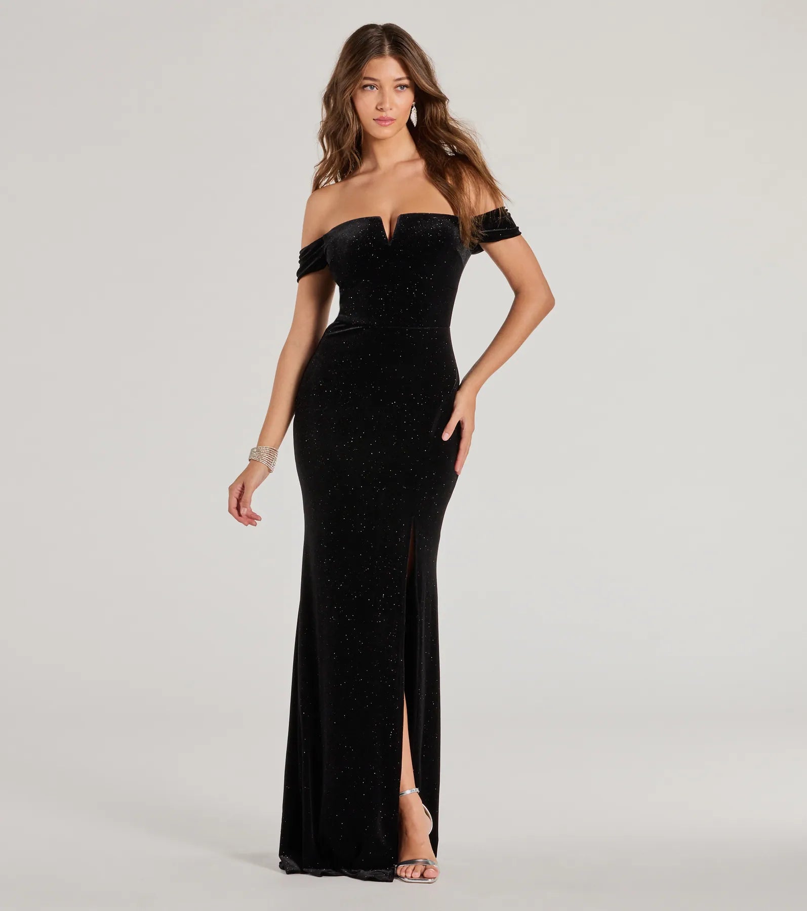 Premium Alayna Velvet Mermaid Gown for Black-Tie Events