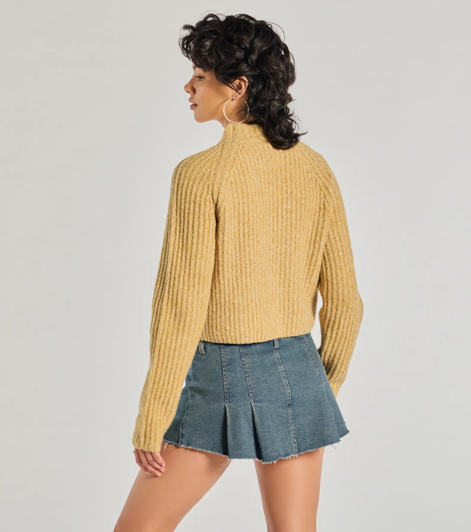 Ultimate Comfort Mock Neck Knit Sweater - Stylish & Cozy