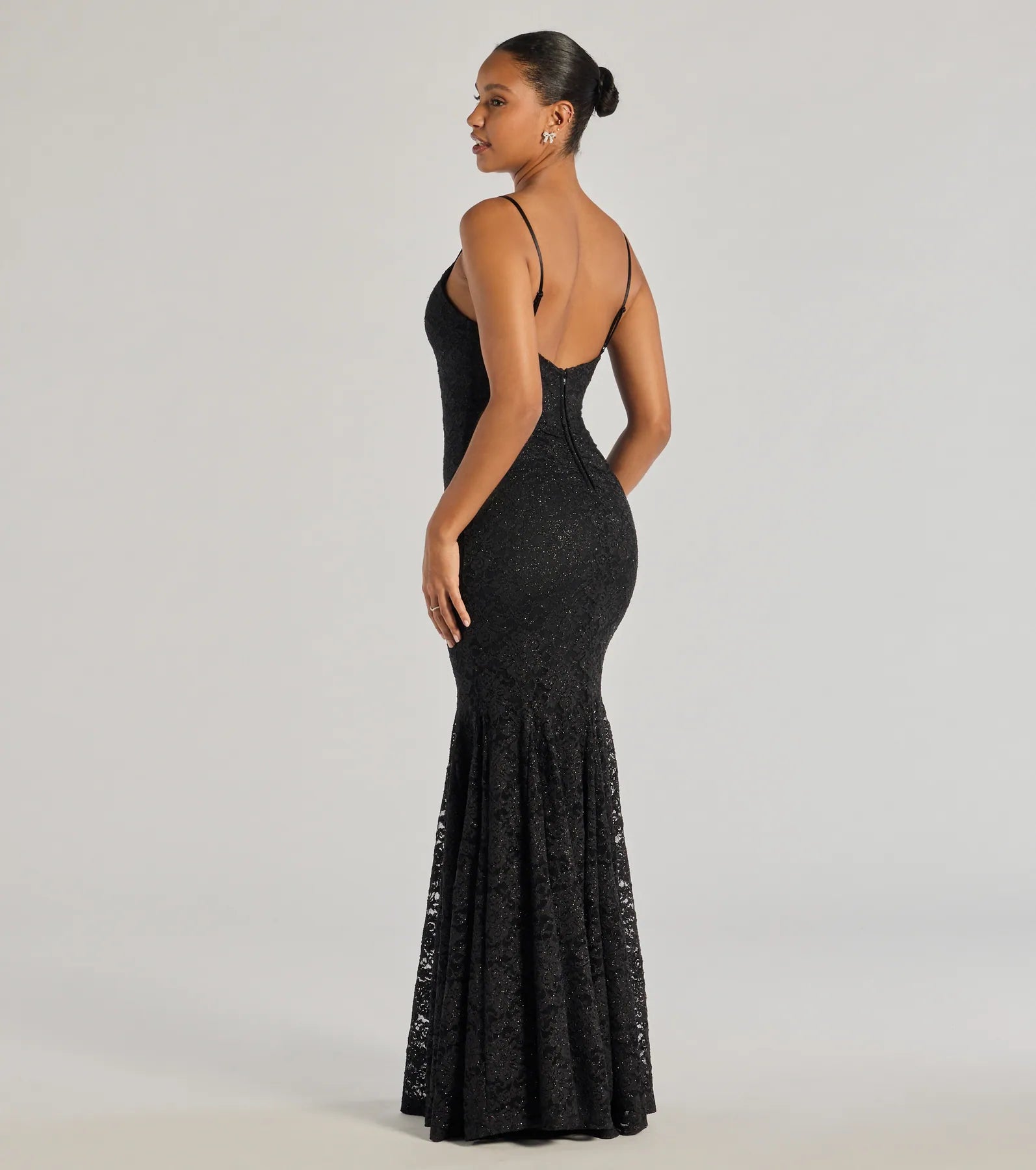 Arna Premium Low Back Mermaid Lace Evening Gown