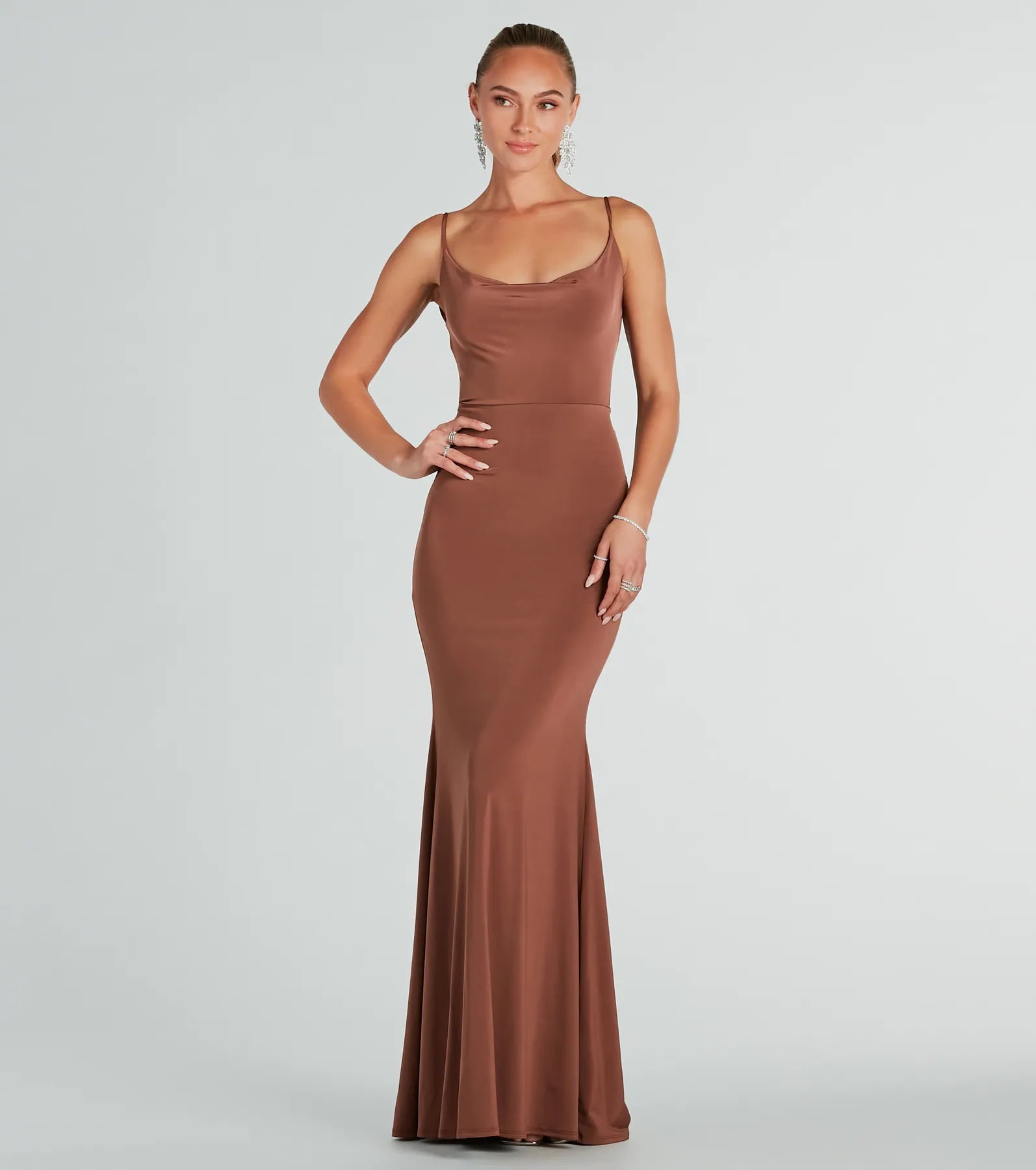 Premium Anya Elegant Open-Back Mermaid Gown