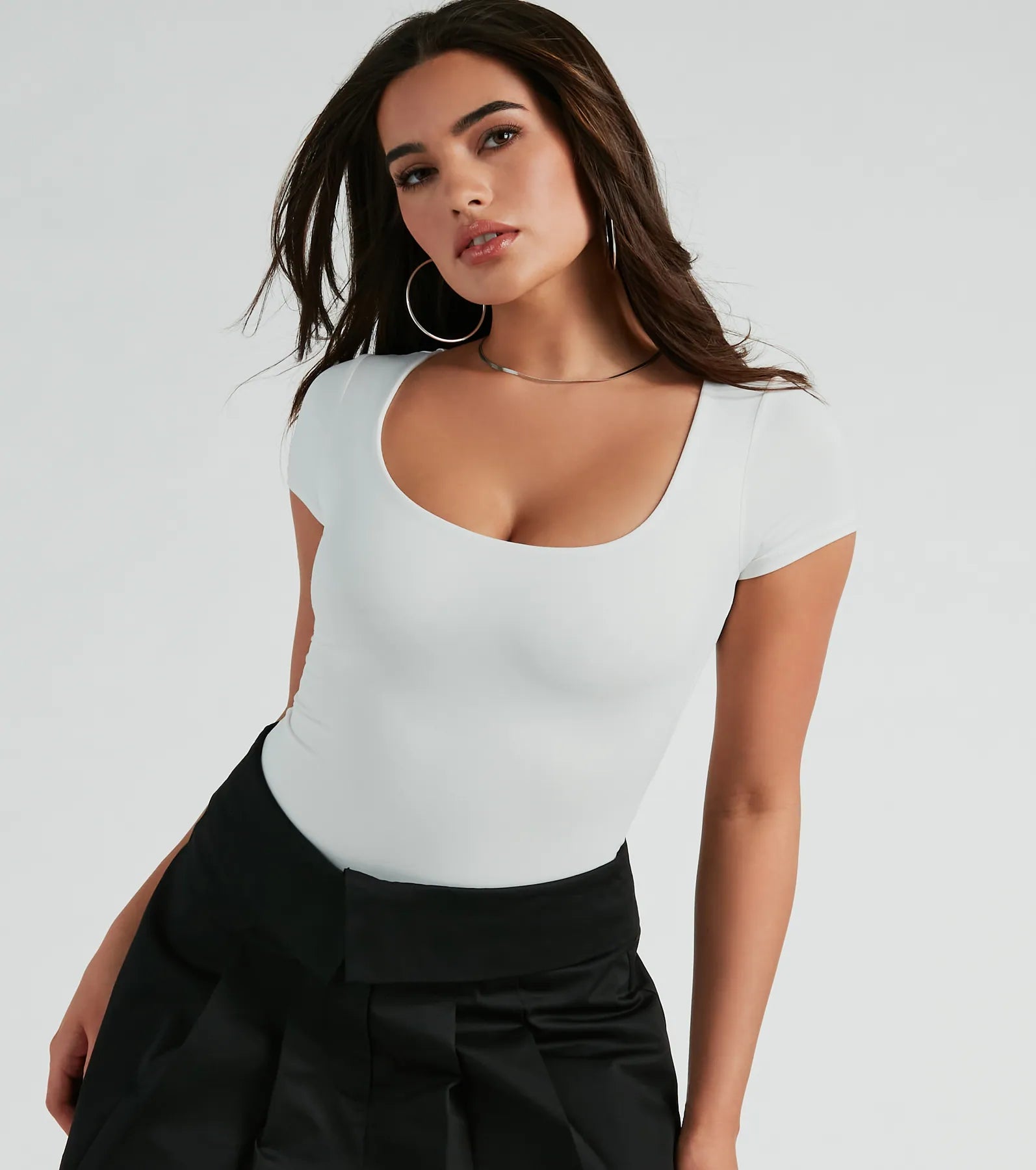 Ultimate Smooth Silhouette Scoop Neck Bodysuit - Seamless Everyday Essential