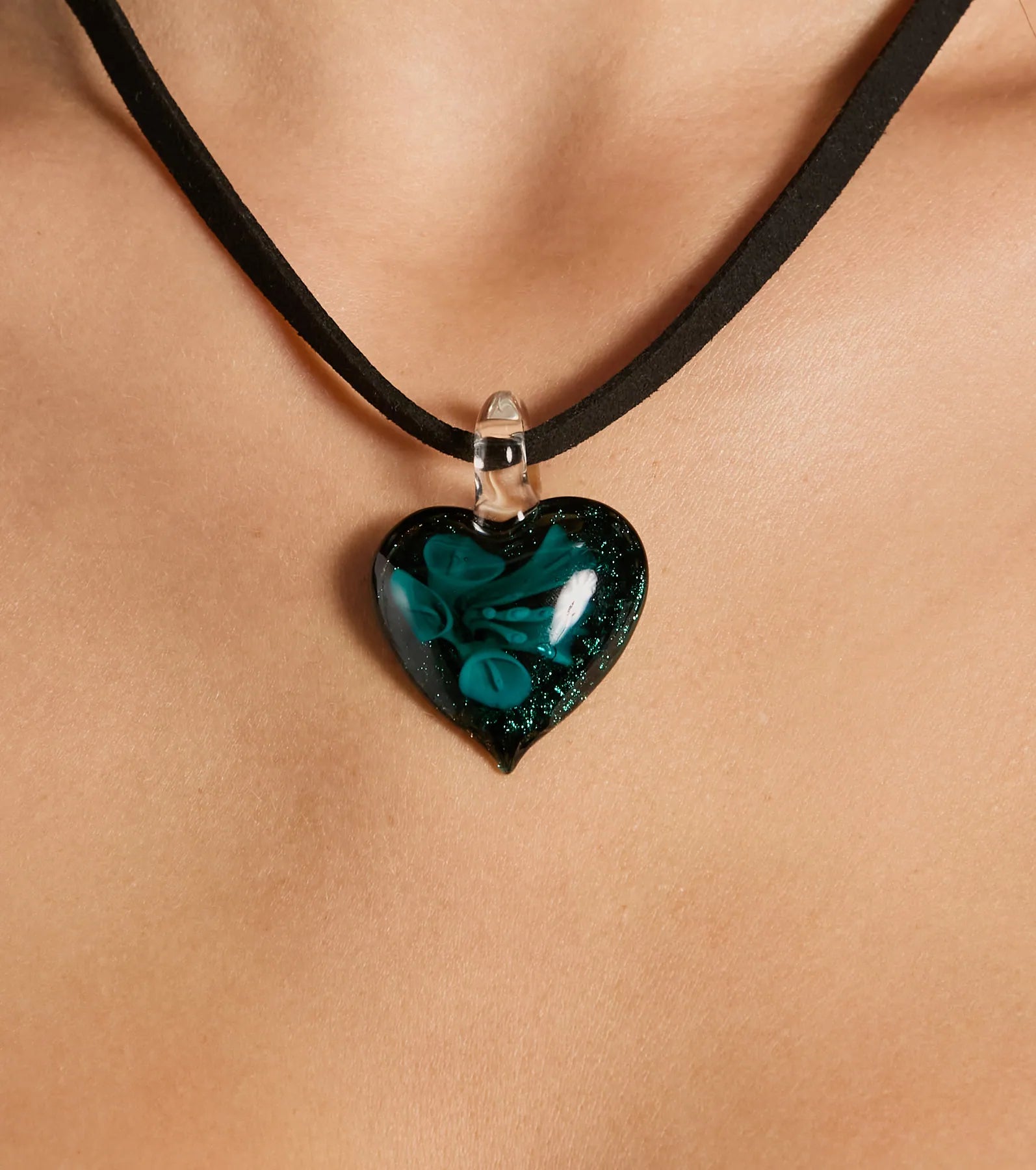 Premium Heart Swirl Charm Necklace - Ultimate Style Statement