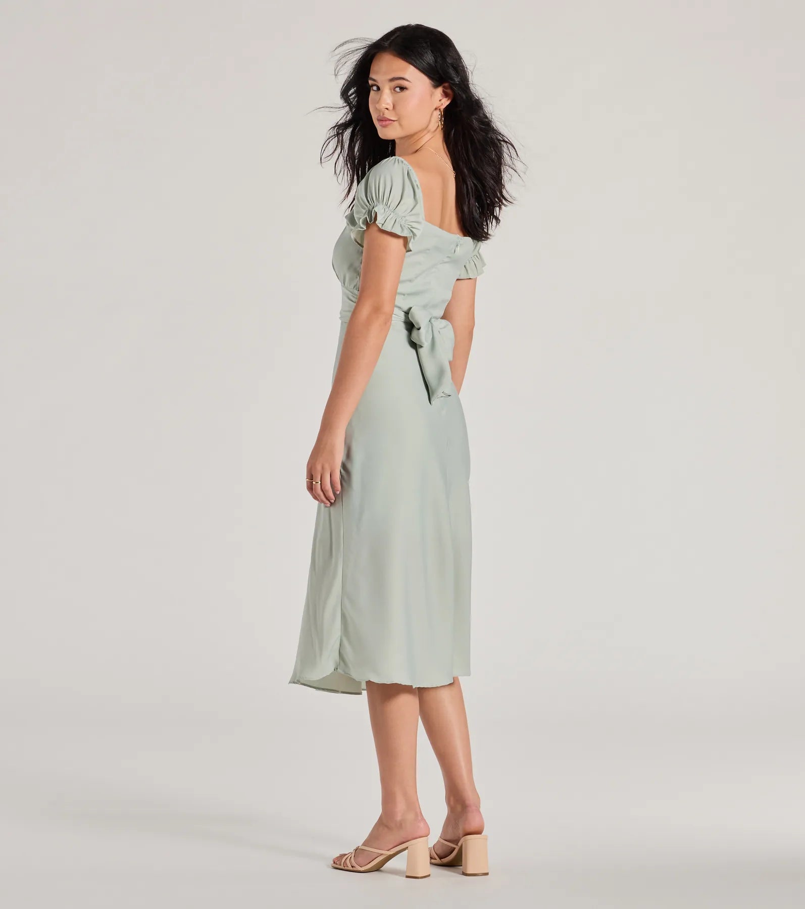 Ultimate Summer Essential: Puff Sleeve A-Line Midi Dress