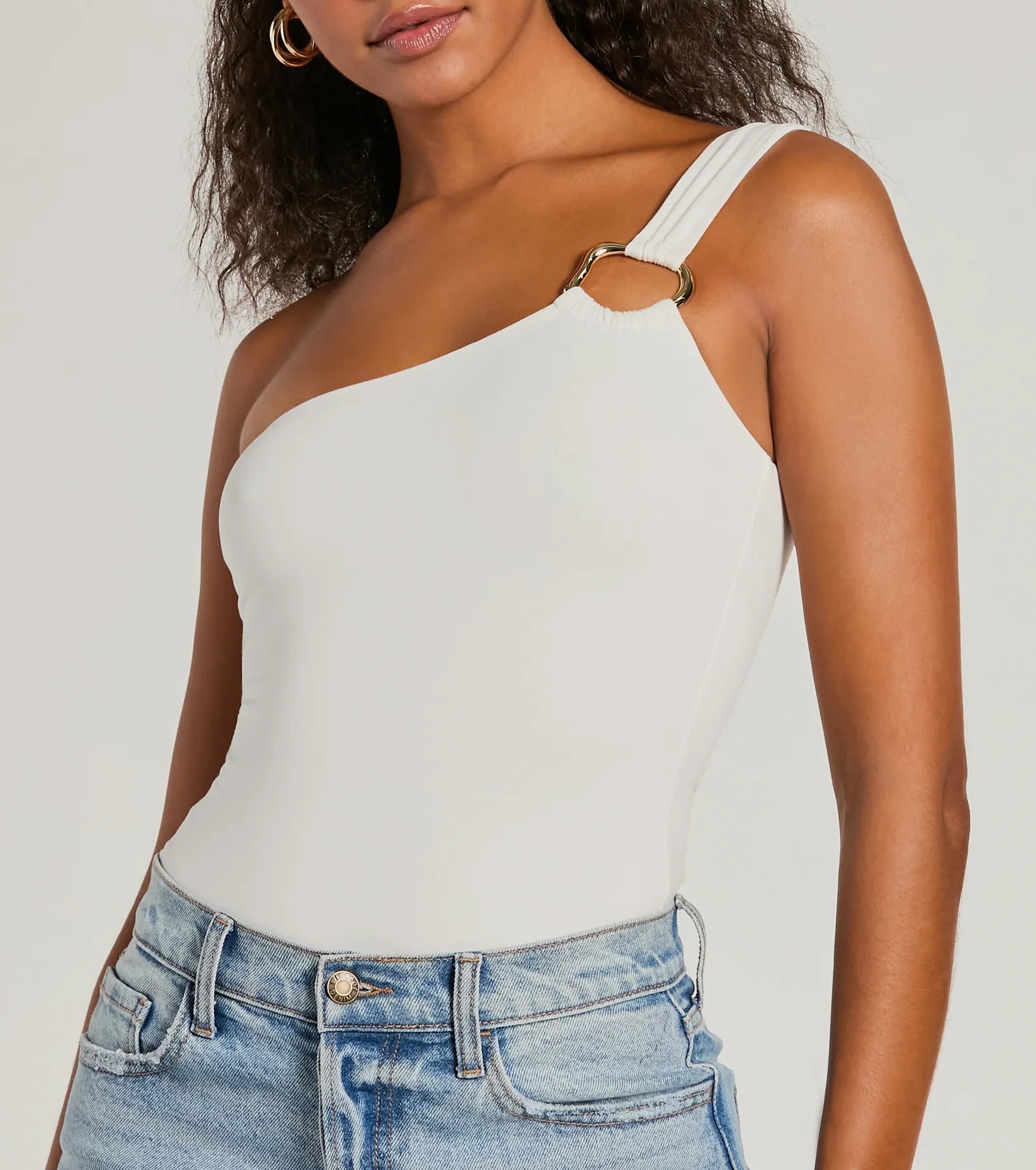 Ultimate One-Shoulder Hoop Bodysuit - Sleek & Confident