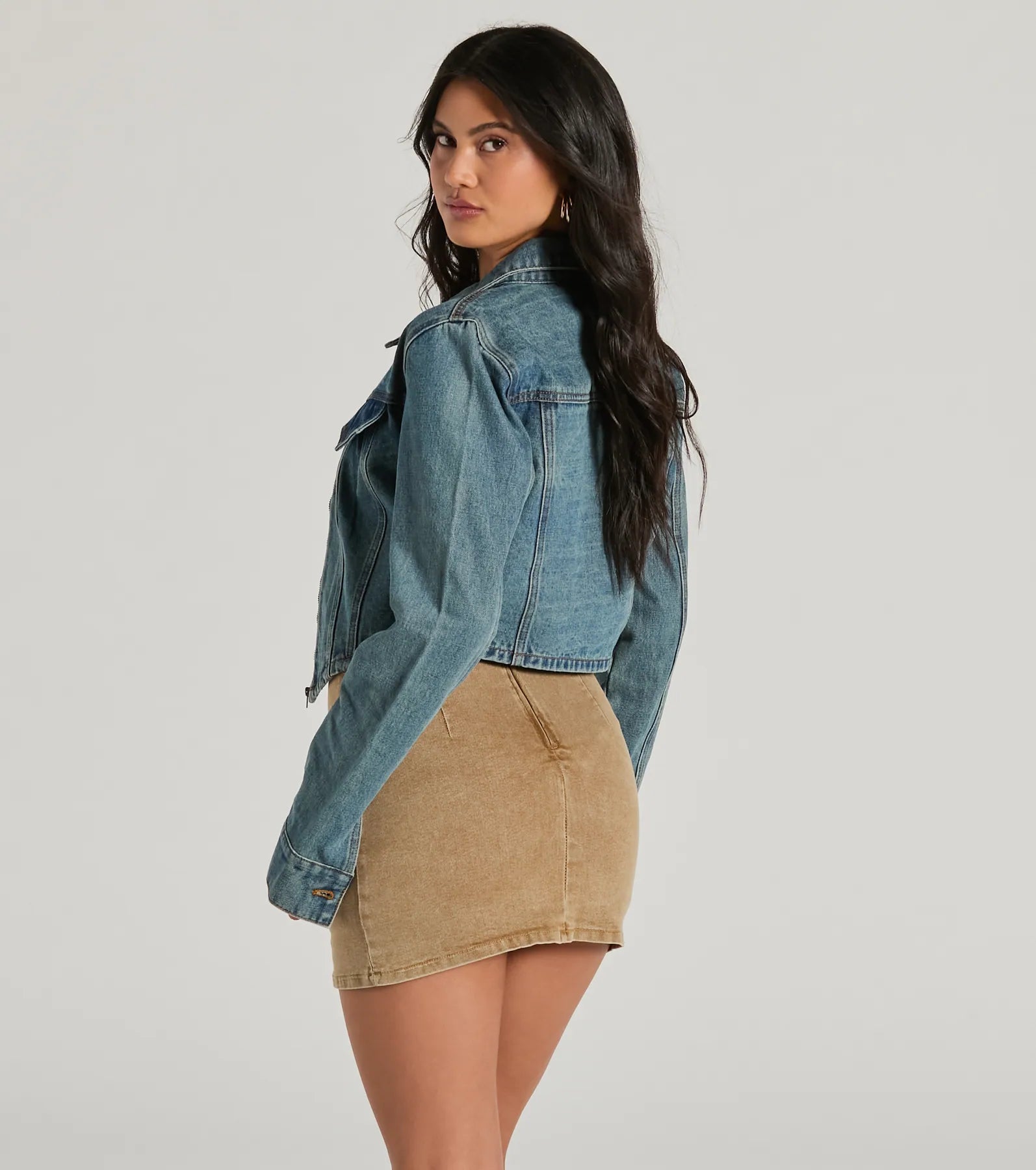 Ultimate Chic Crop Denim Jacket - Modern Style Essential