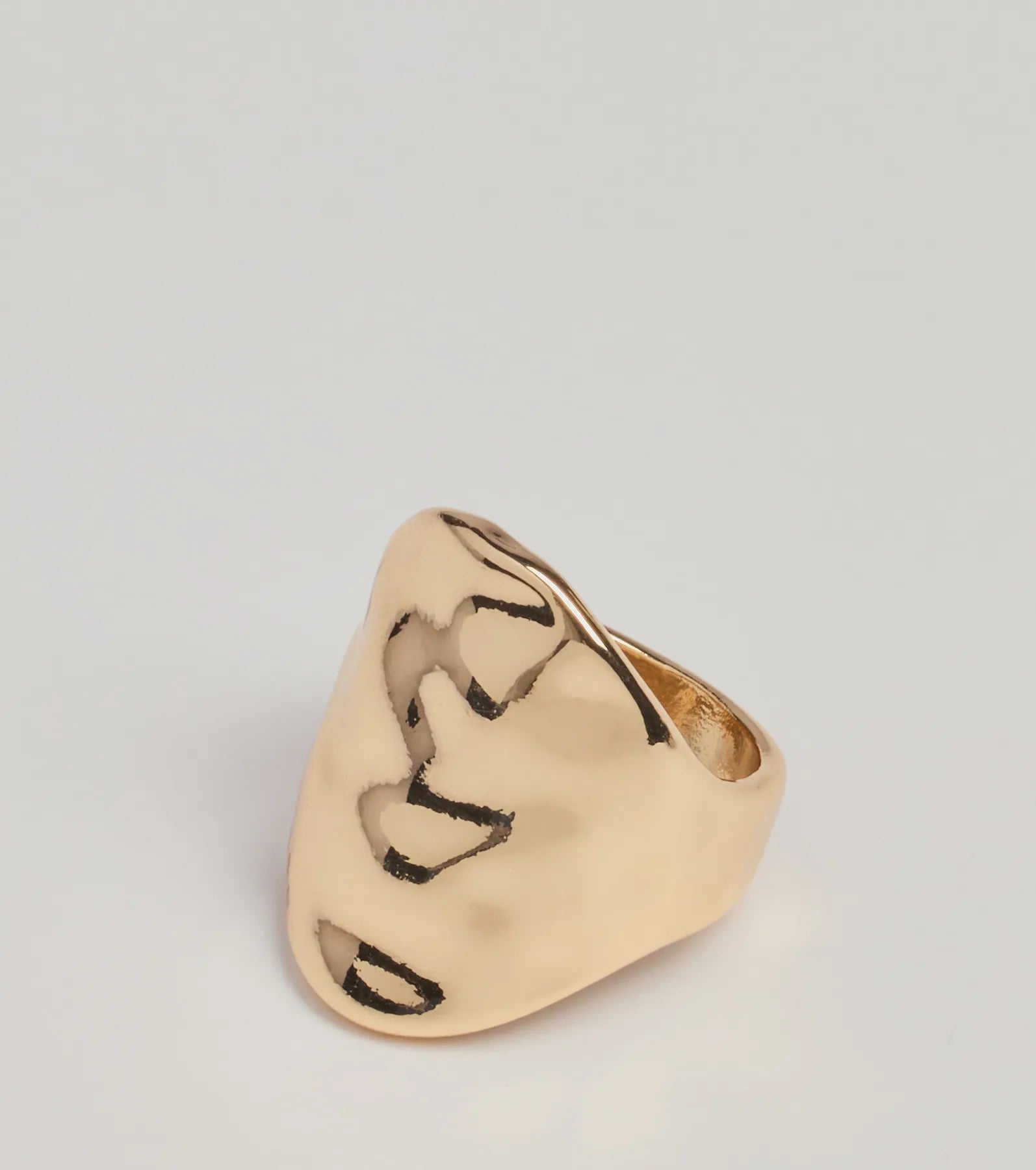 Premium Hammered Metal Statement Ring - Modern Chic Design