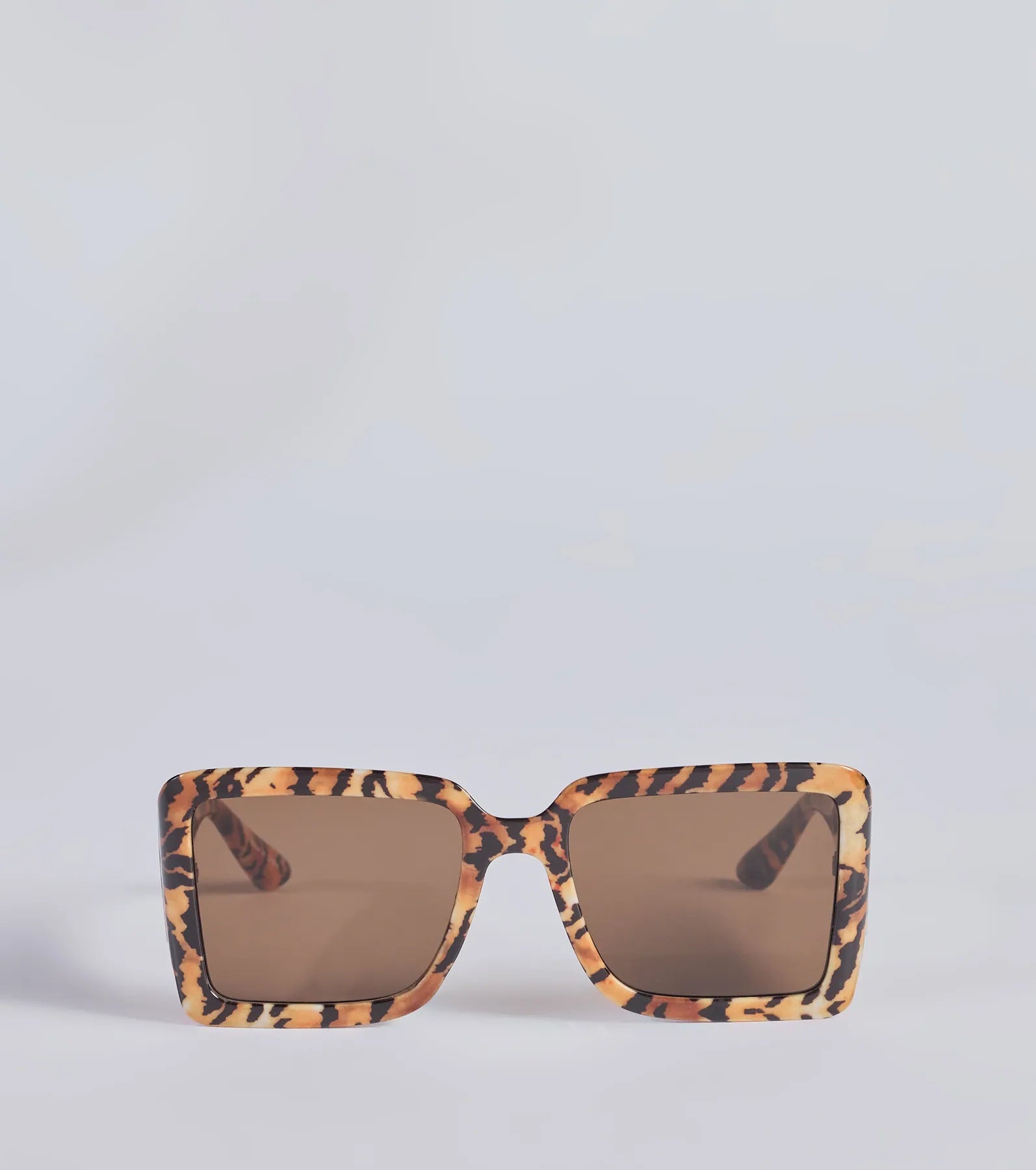 Ultimate Animal Instinct Leopard Oversized Sunglasses - Upgrade Your Style