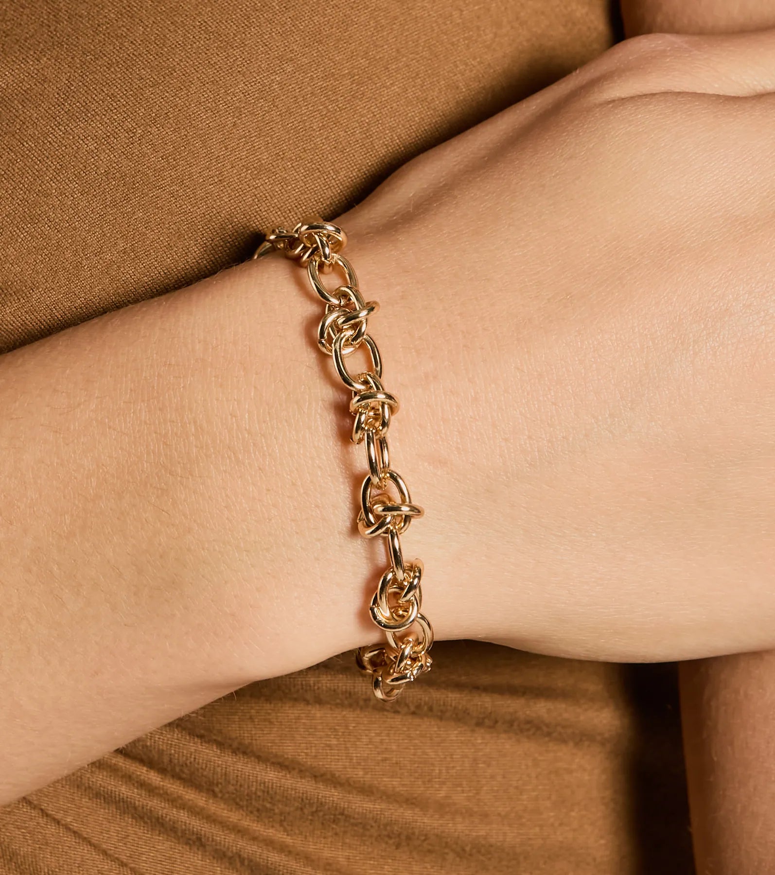 Ultimate Edgy Chain-Link Bracelet