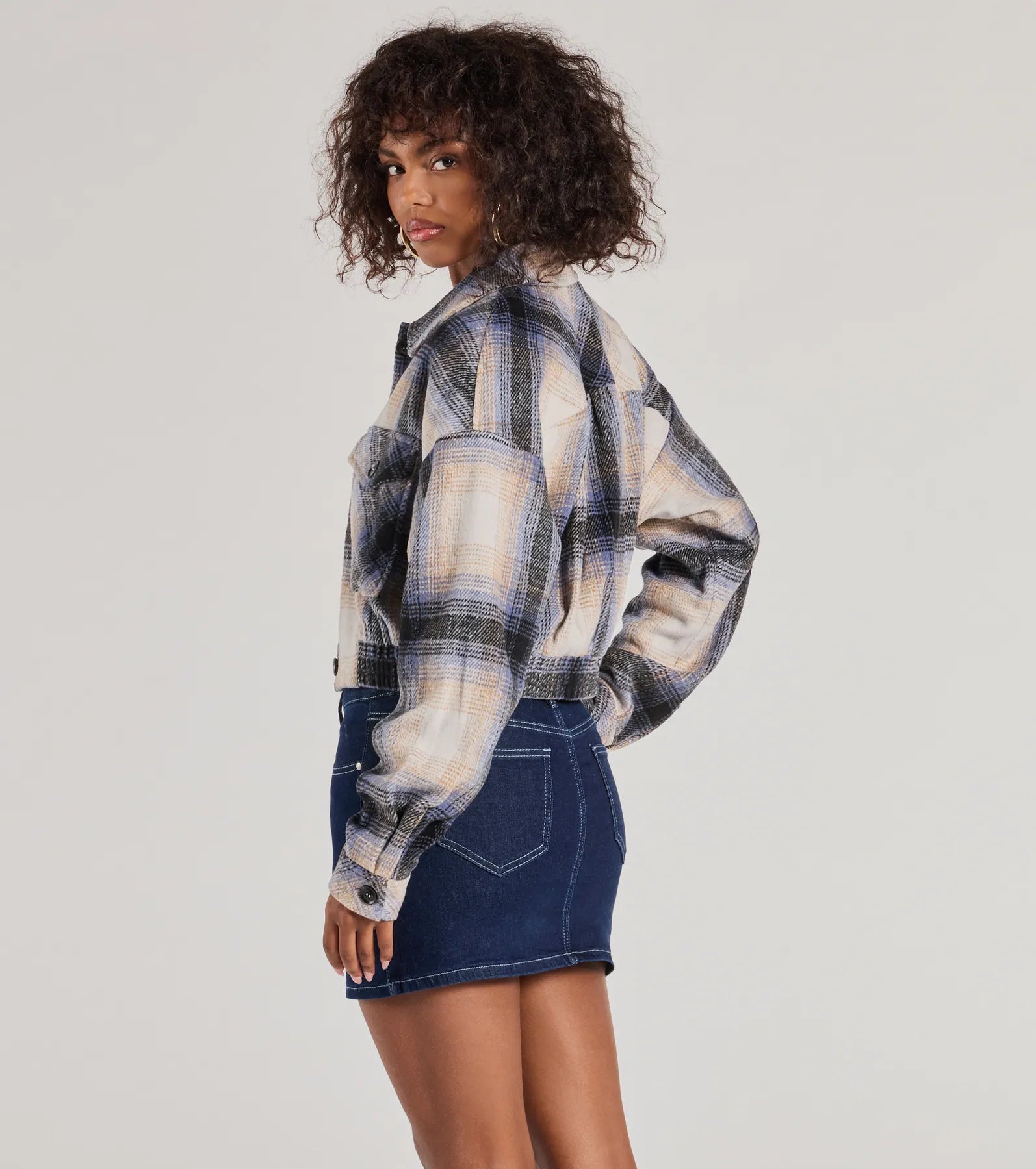 Ultimate Cozy Plaid Cropped Shacket - Relaxed Fit