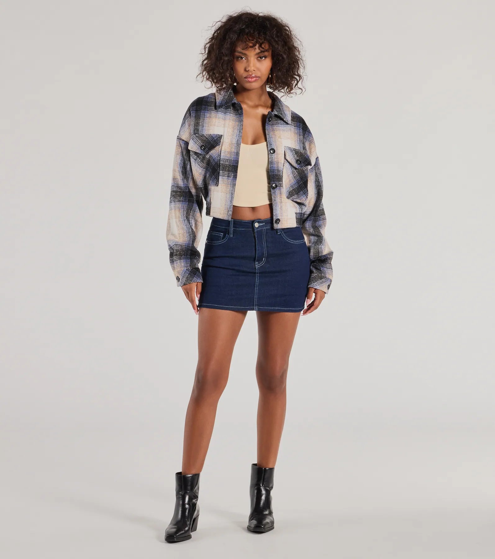 Ultimate Cozy Plaid Cropped Shacket - Relaxed Fit