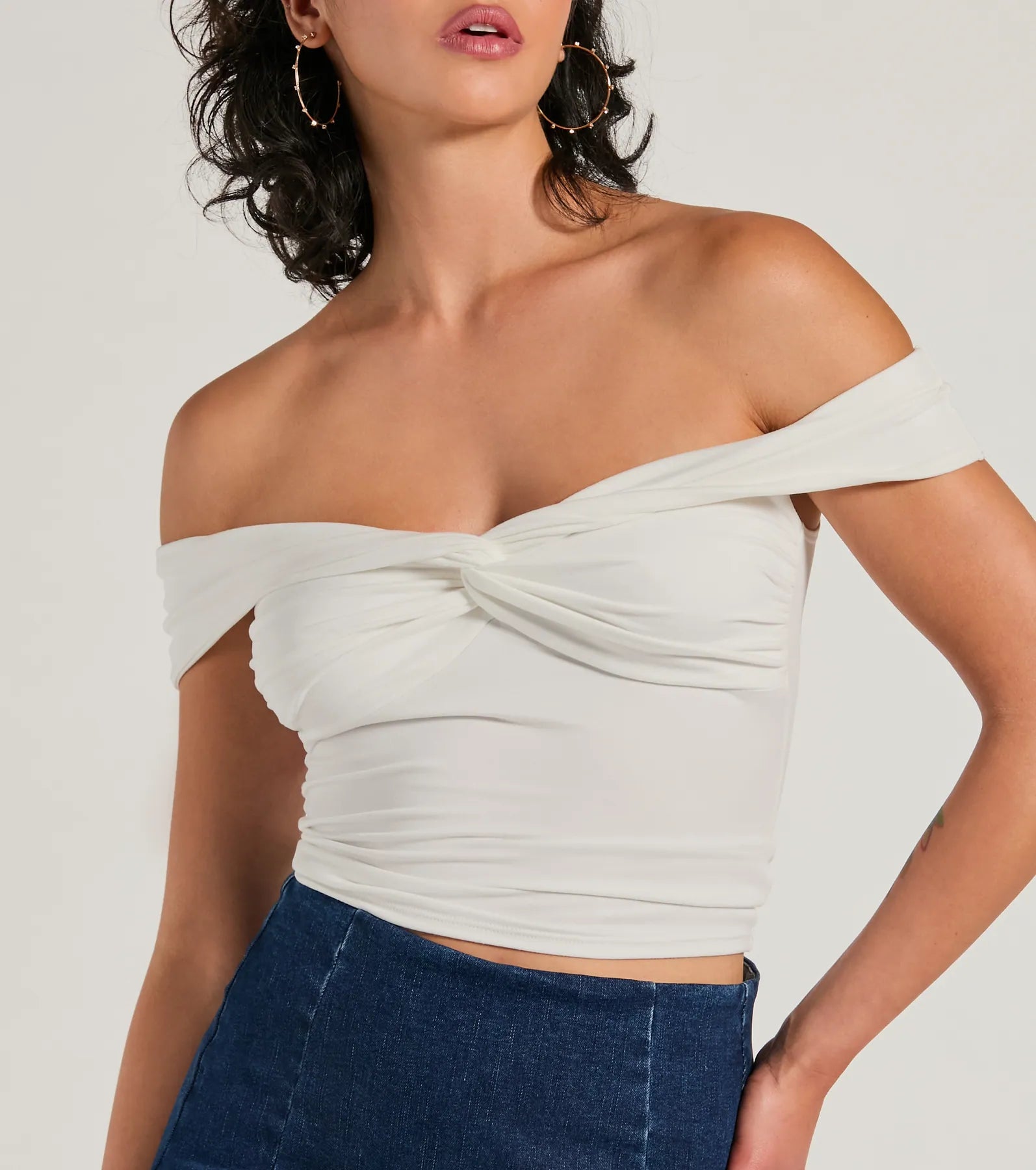 Ultimate Trendy Twist-Front Off-The-Shoulder Crop Top