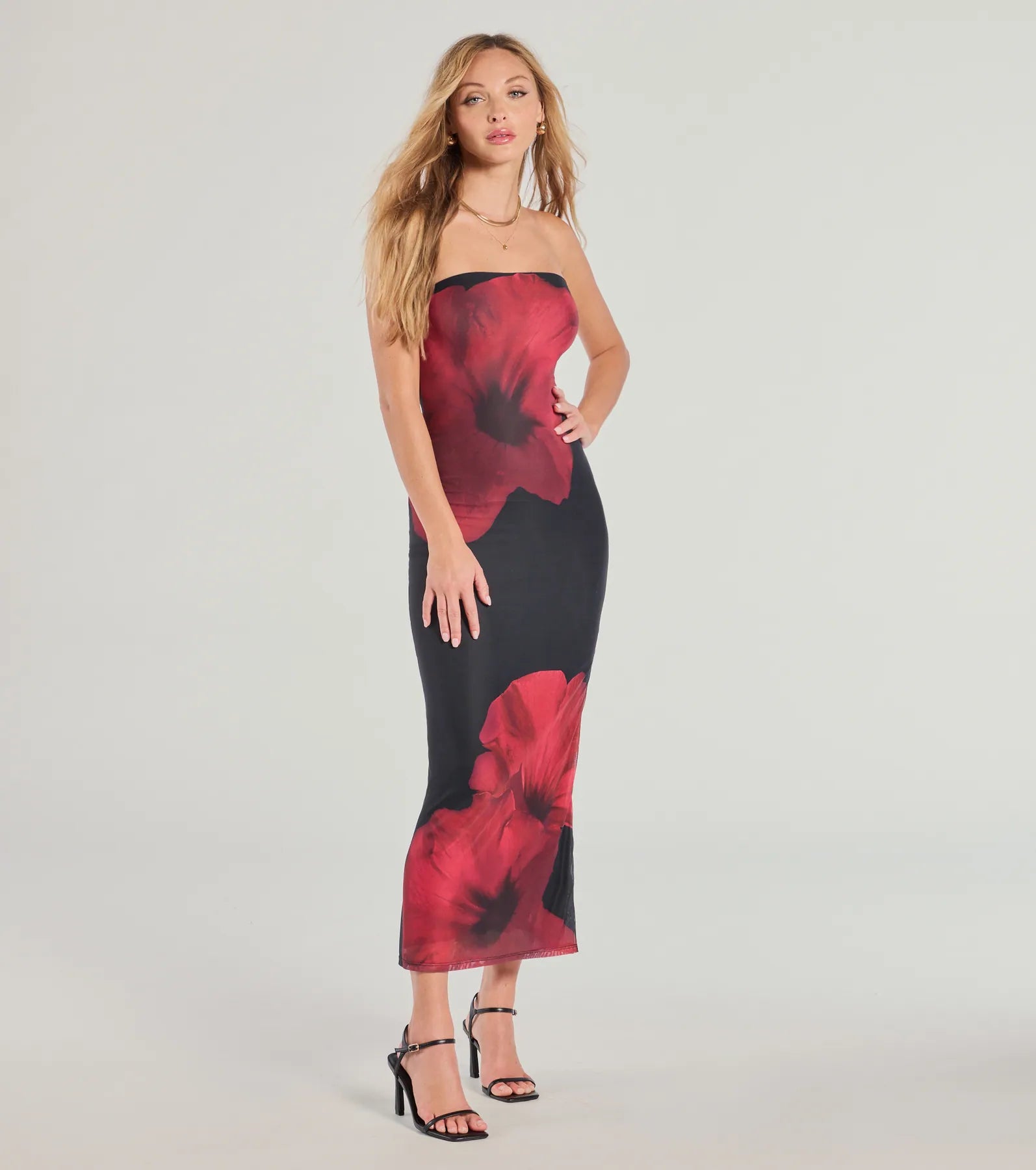 Ultimate Floral Elegance Strapless Maxi Dress