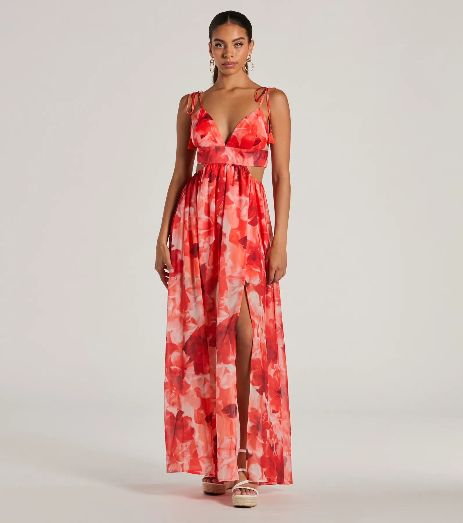 Ultimate Vacay V-Neck Floral Tropical Maxi Dress