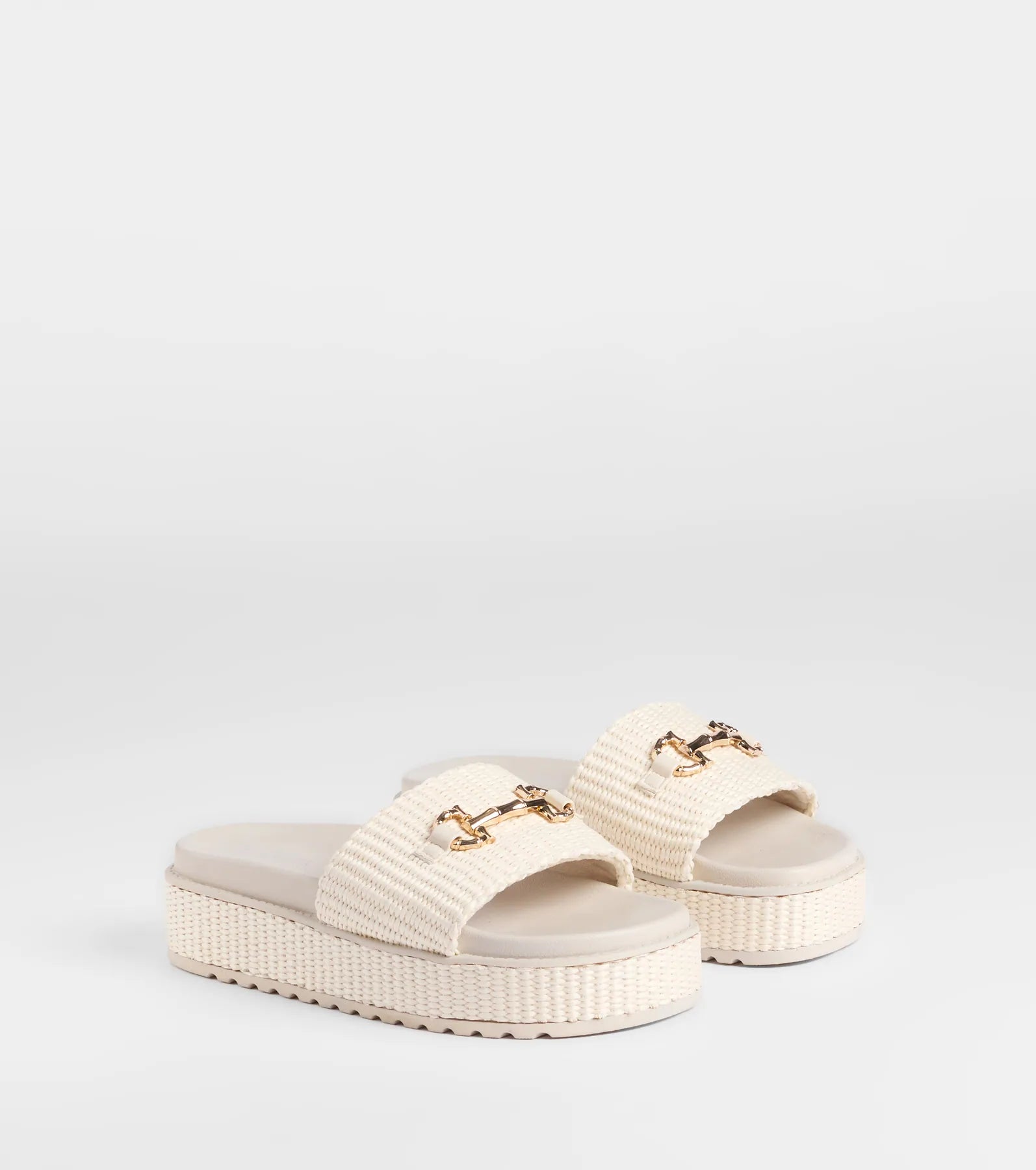 Ultimate Spring Style: Premium Platform Straw Sandals