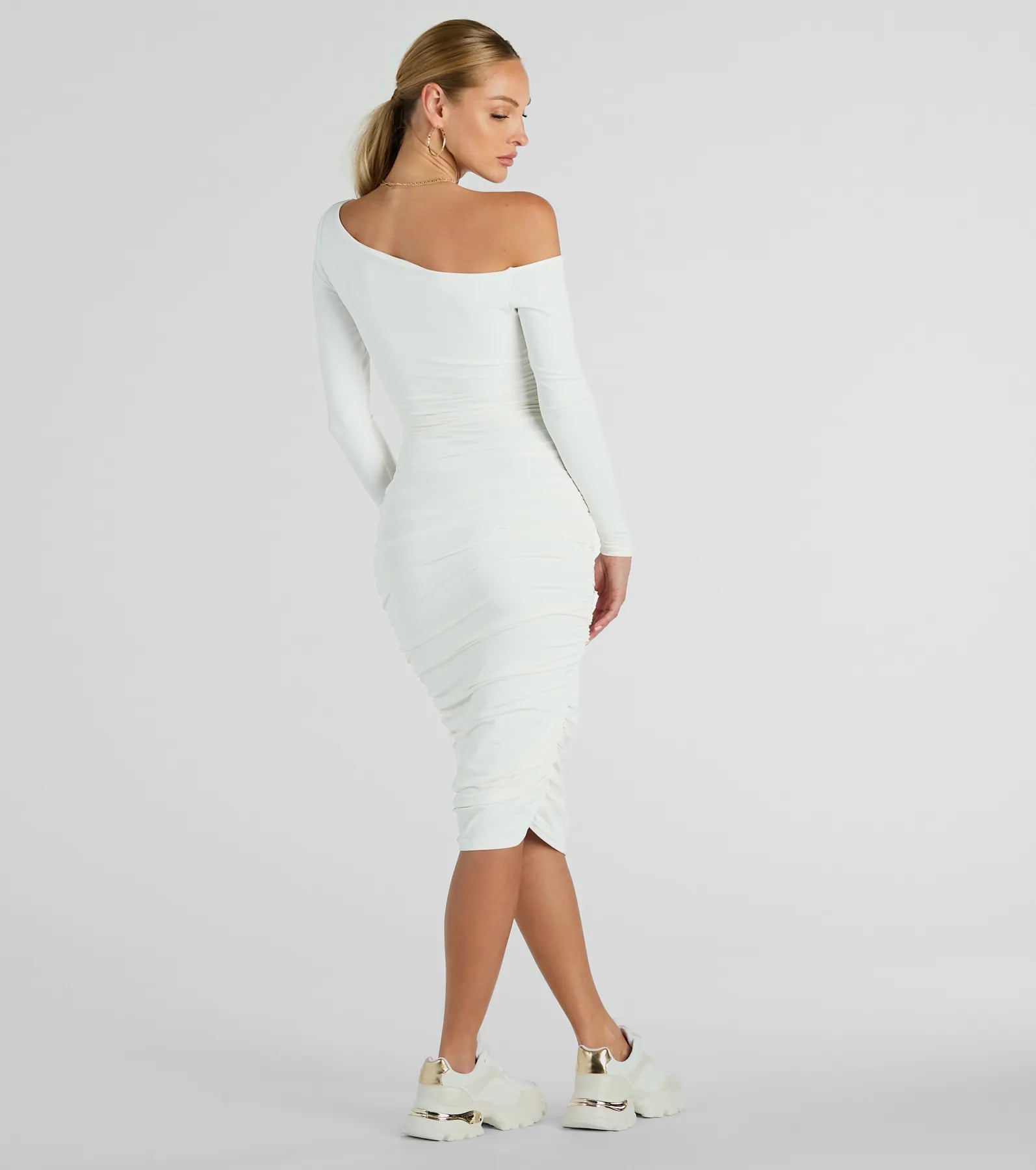 Ultimate Dinner Date Off-The-Shoulder Long Sleeve Midi Dress