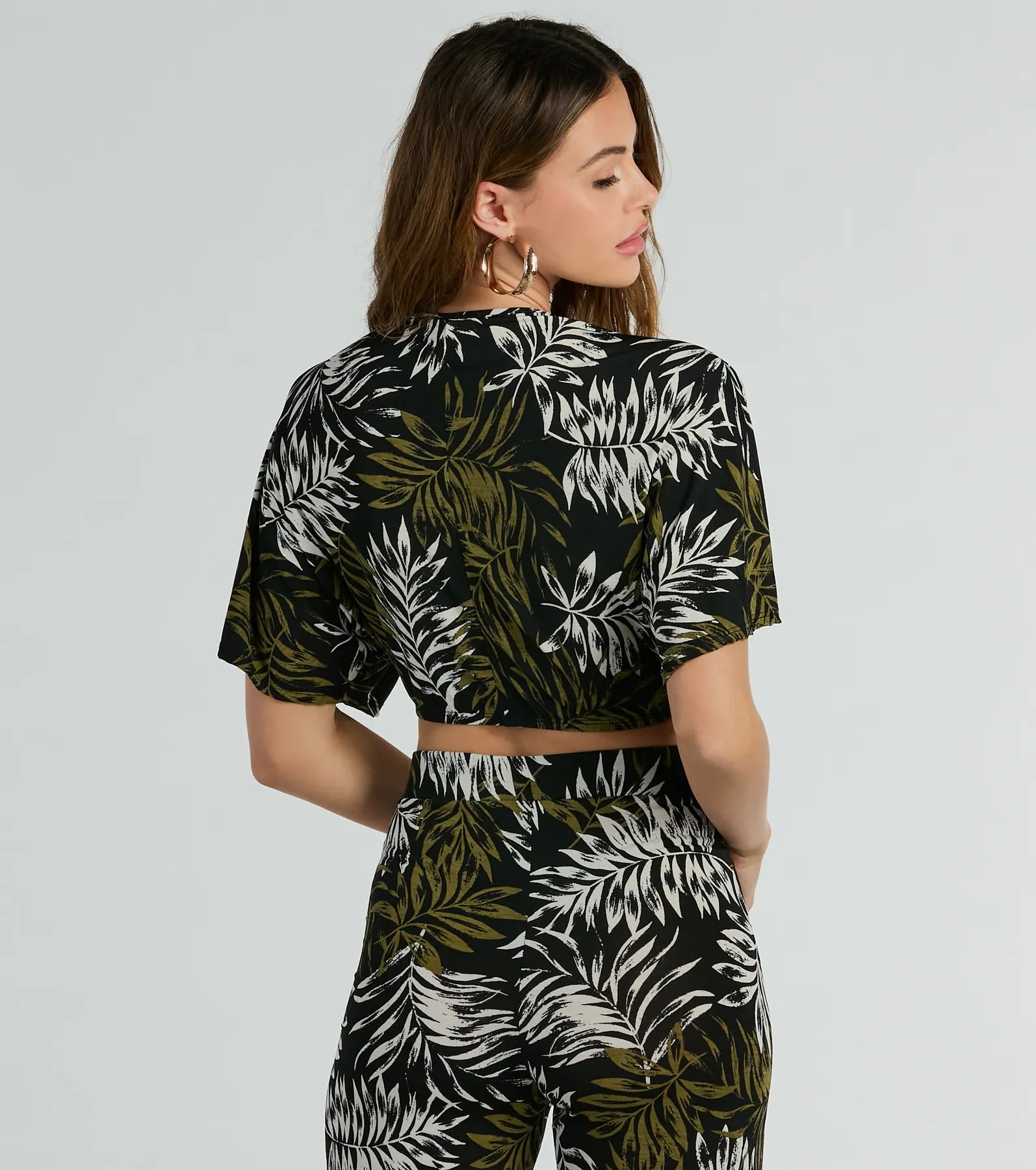 Premium Tropical Escape Tie-Front Crop Top