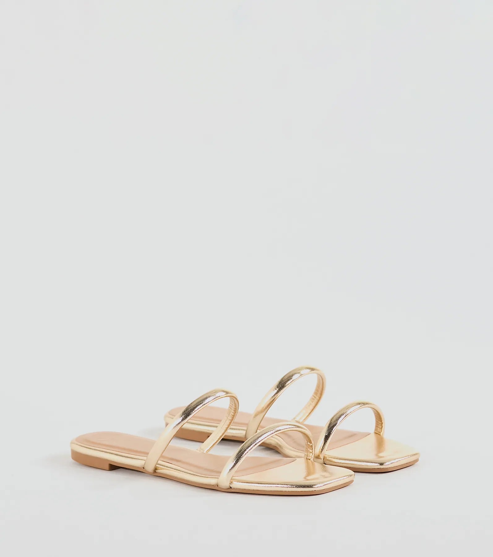 Ultimate Strappy Metallic Flat Sandals - Premium Style & Comfort