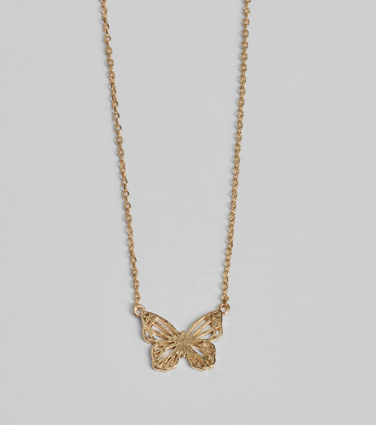 Premium Social Butterfly Charm Necklace - Ultimate Everyday Elegance