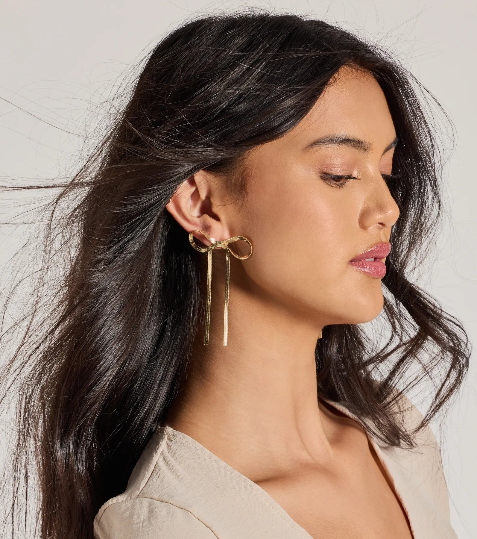 Premium Snake Chain Bow Earrings - Elegant & Stylish