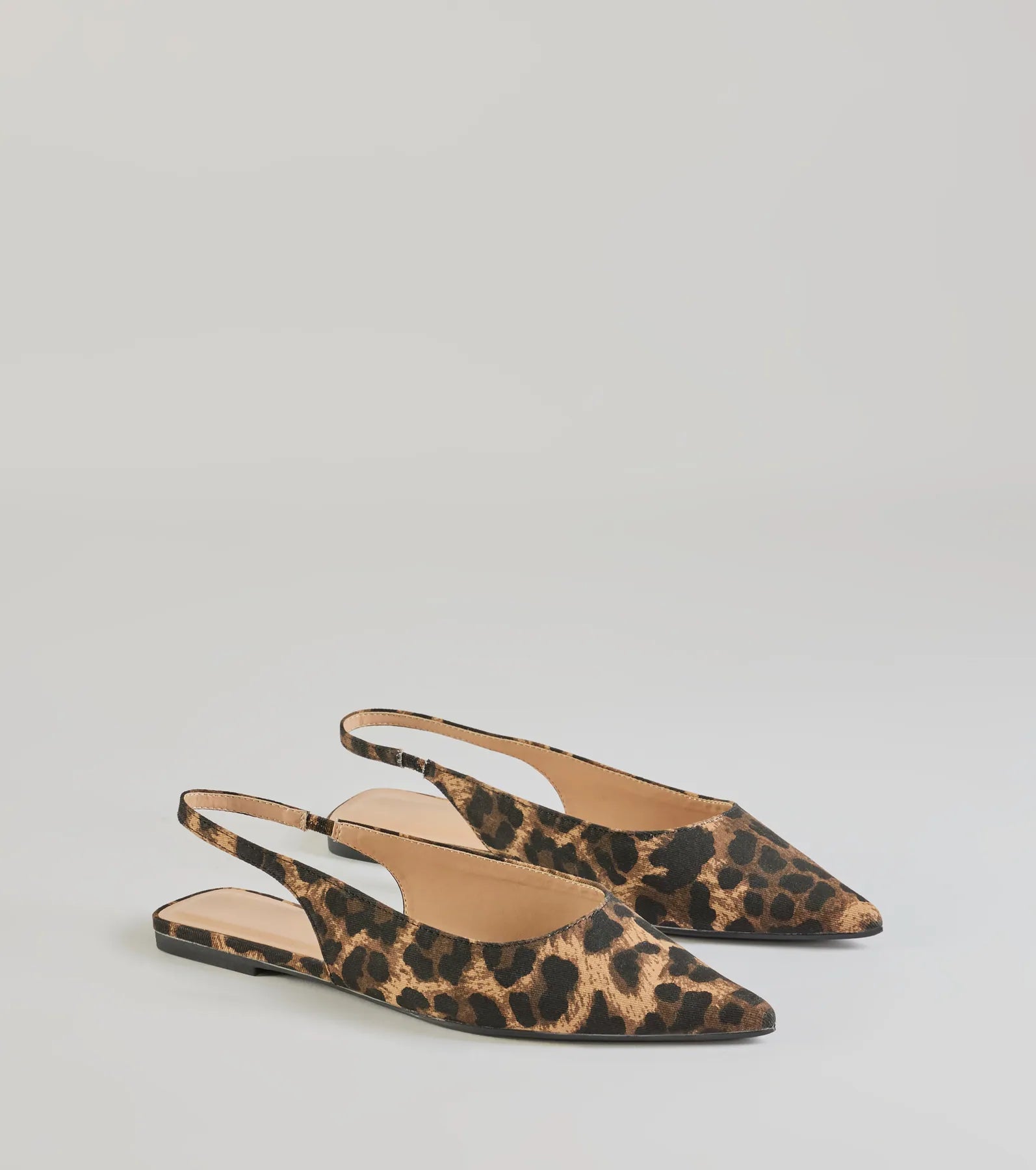 Ultimate Chic Leopard Print Pointy Flats - Premium Style