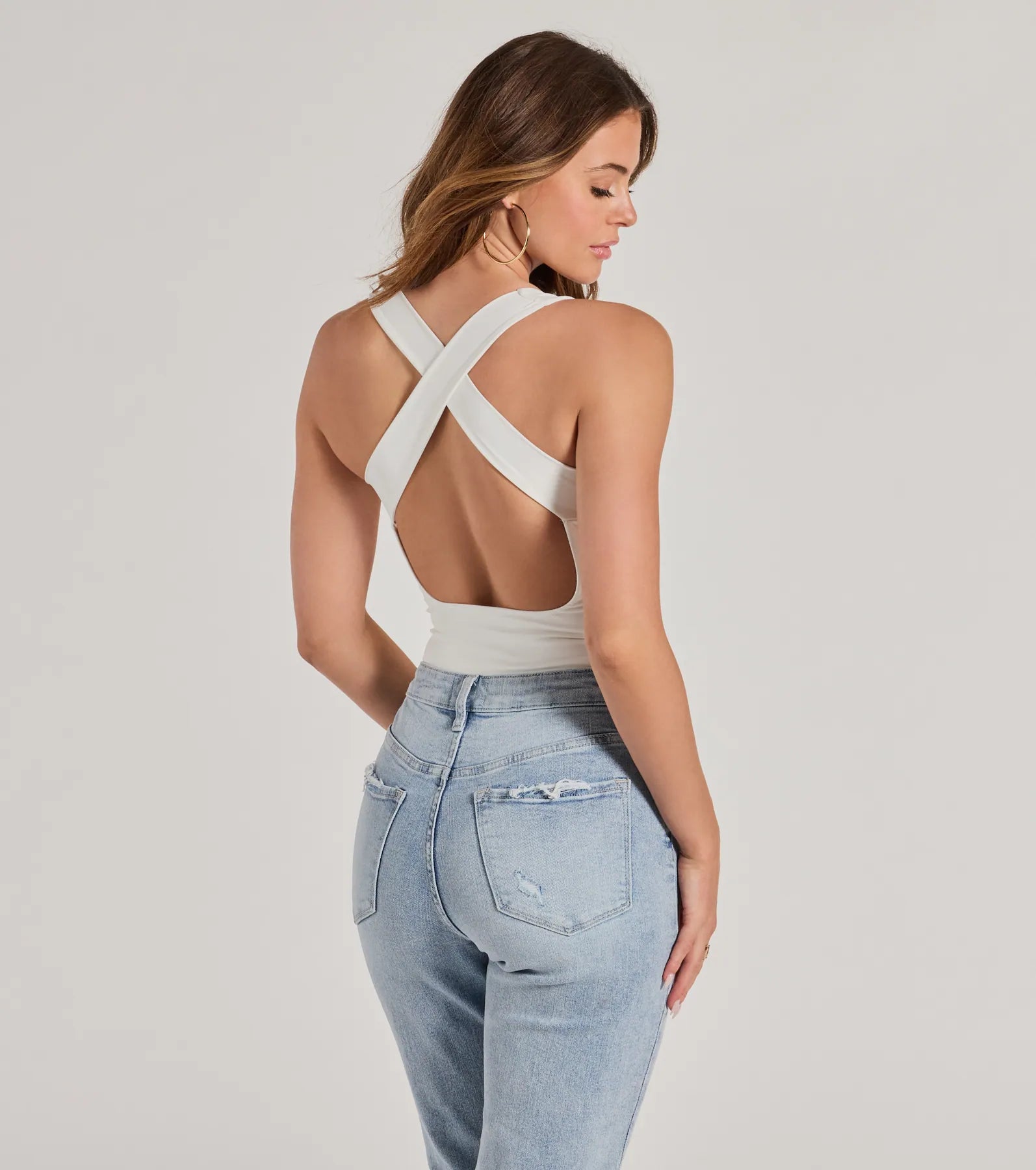 Ultimate Cross-Back Sleeveless Bodysuit - Perfect for Summer Nights