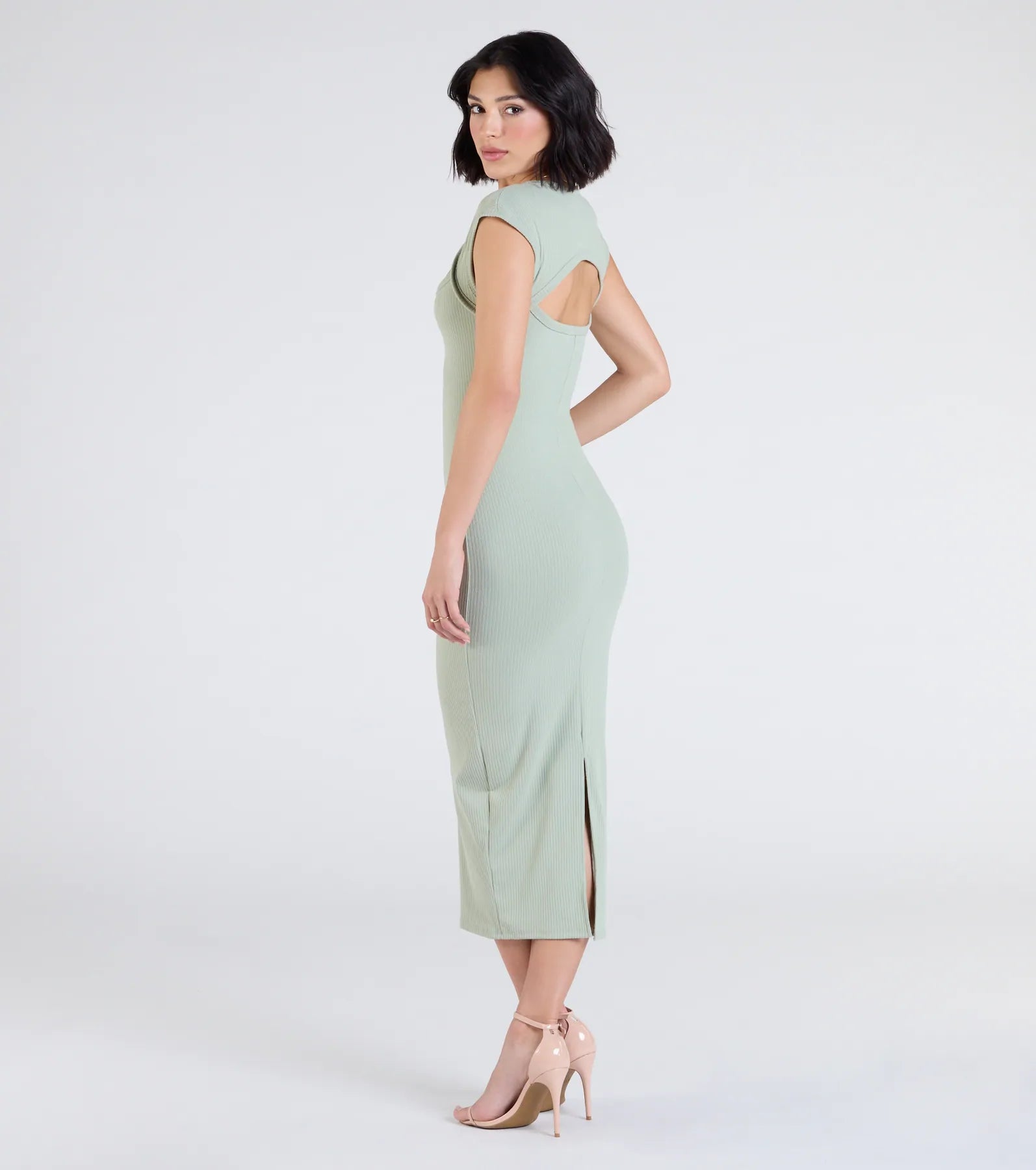 Ultimate Cute Ease Cap Sleeve Cutout Midi Dress - Elevate Your Style