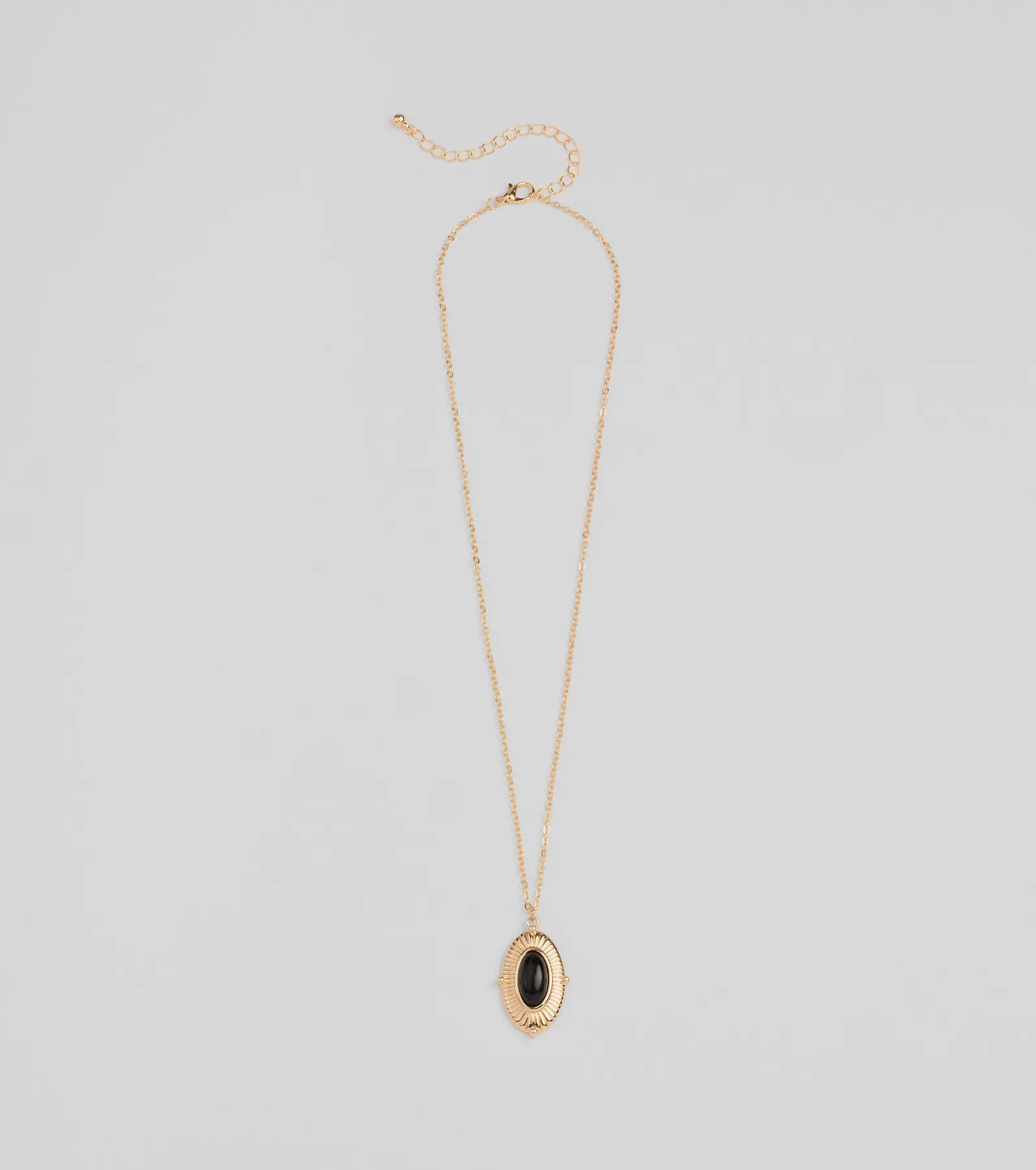 Premium Oval Pendant Necklace - Elevate Your Style