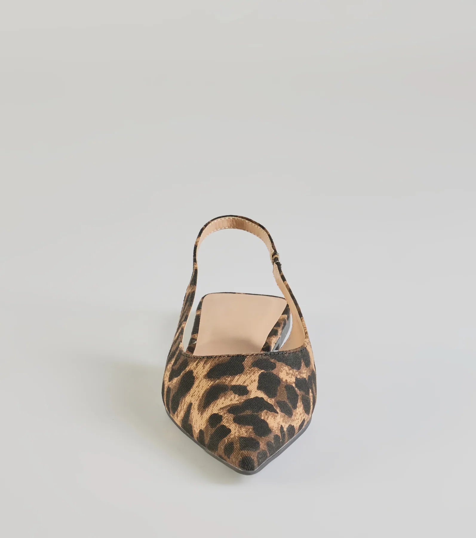 Ultimate Chic Leopard Print Pointy Flats - Premium Style