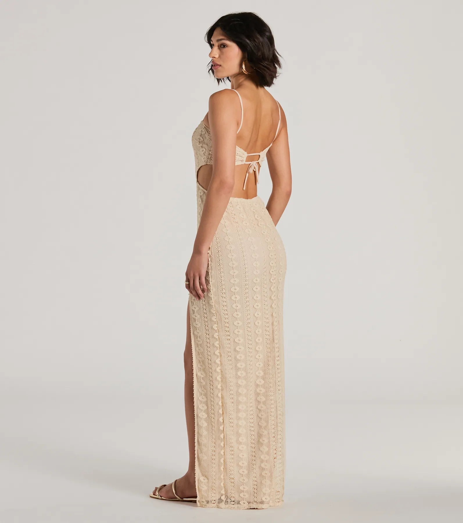 Premium Sunny Thoughts Sleeveless Crochet Maxi Dress with Cutout Back