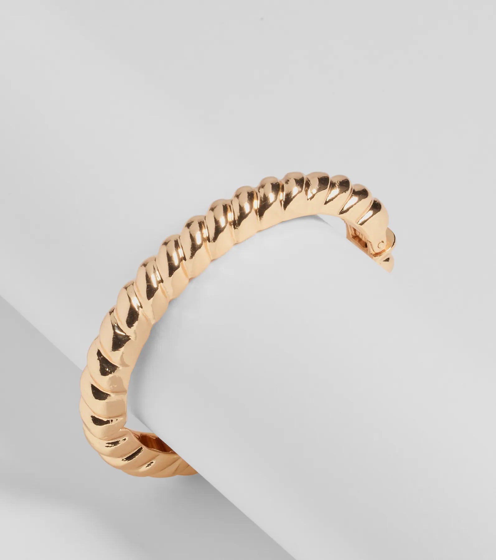 Ultimate Sleek Glamour Clasp Bangle Bracelet